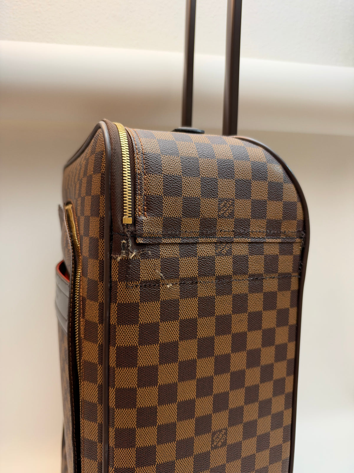 Louis Vuitton Pegase 55 Damier
