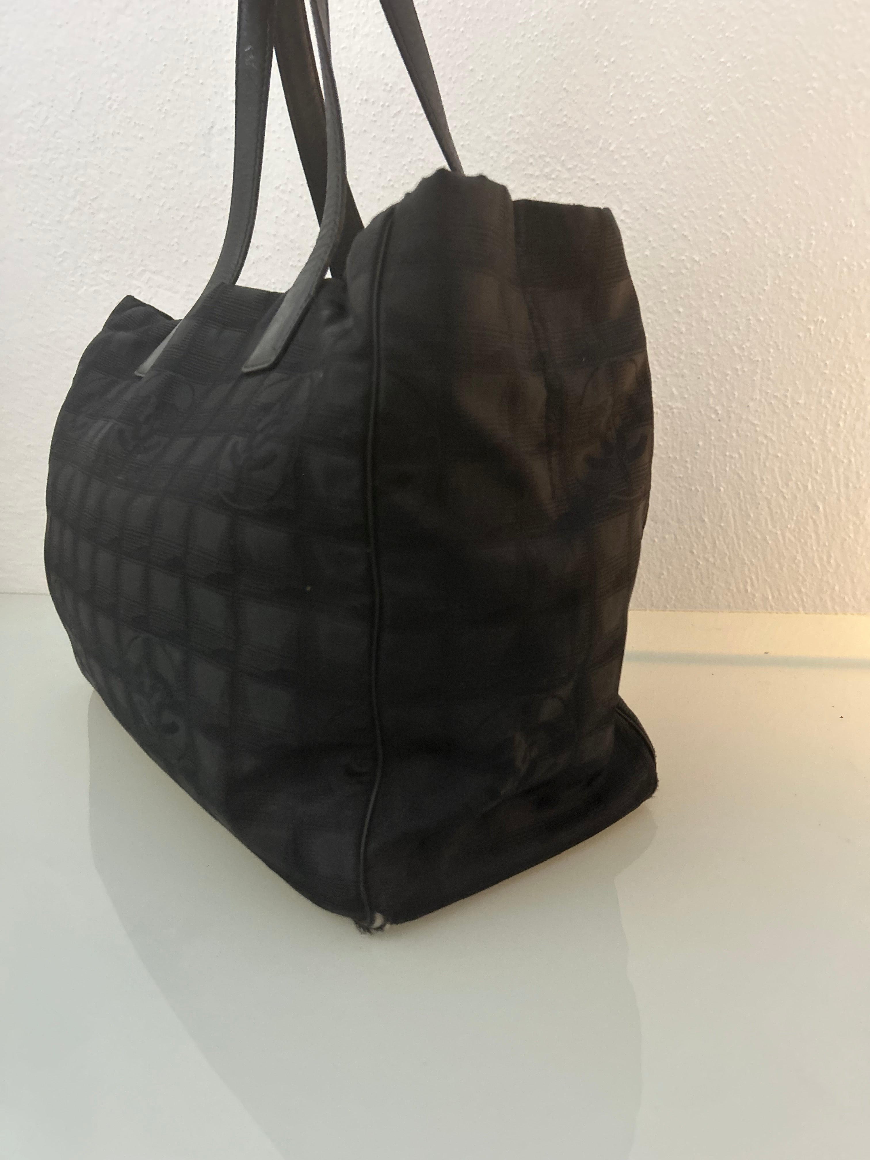 Chanel Shoulder bag