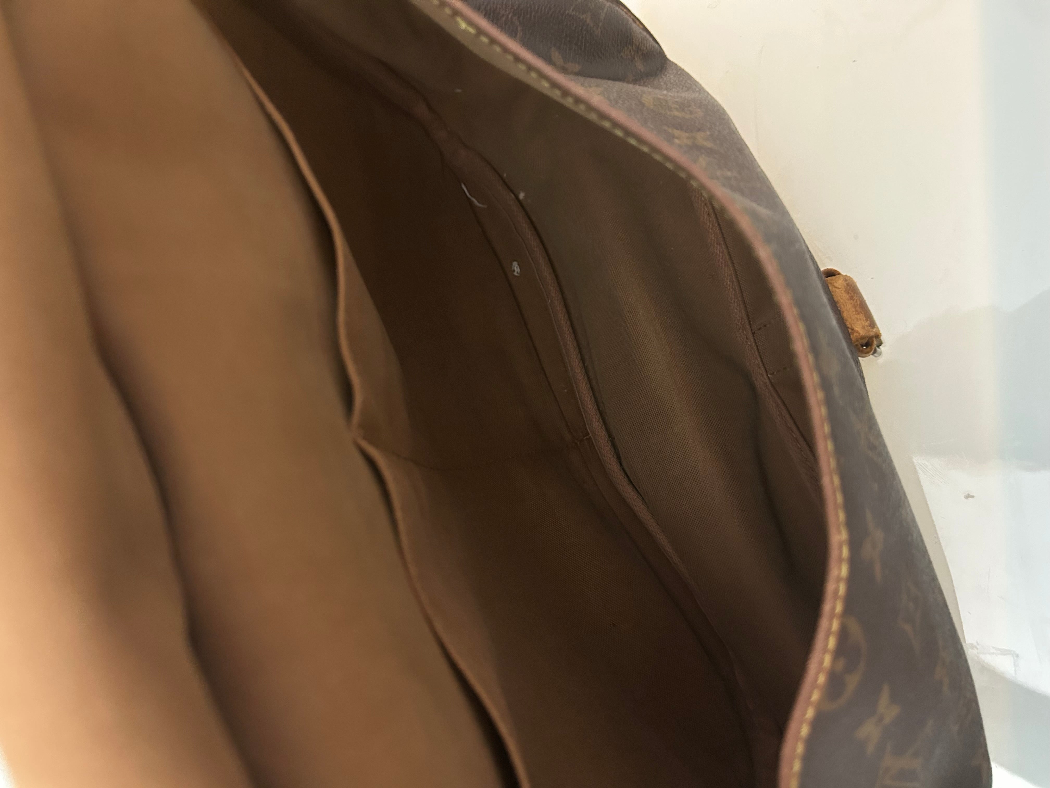 Louis Vuitton Saumur