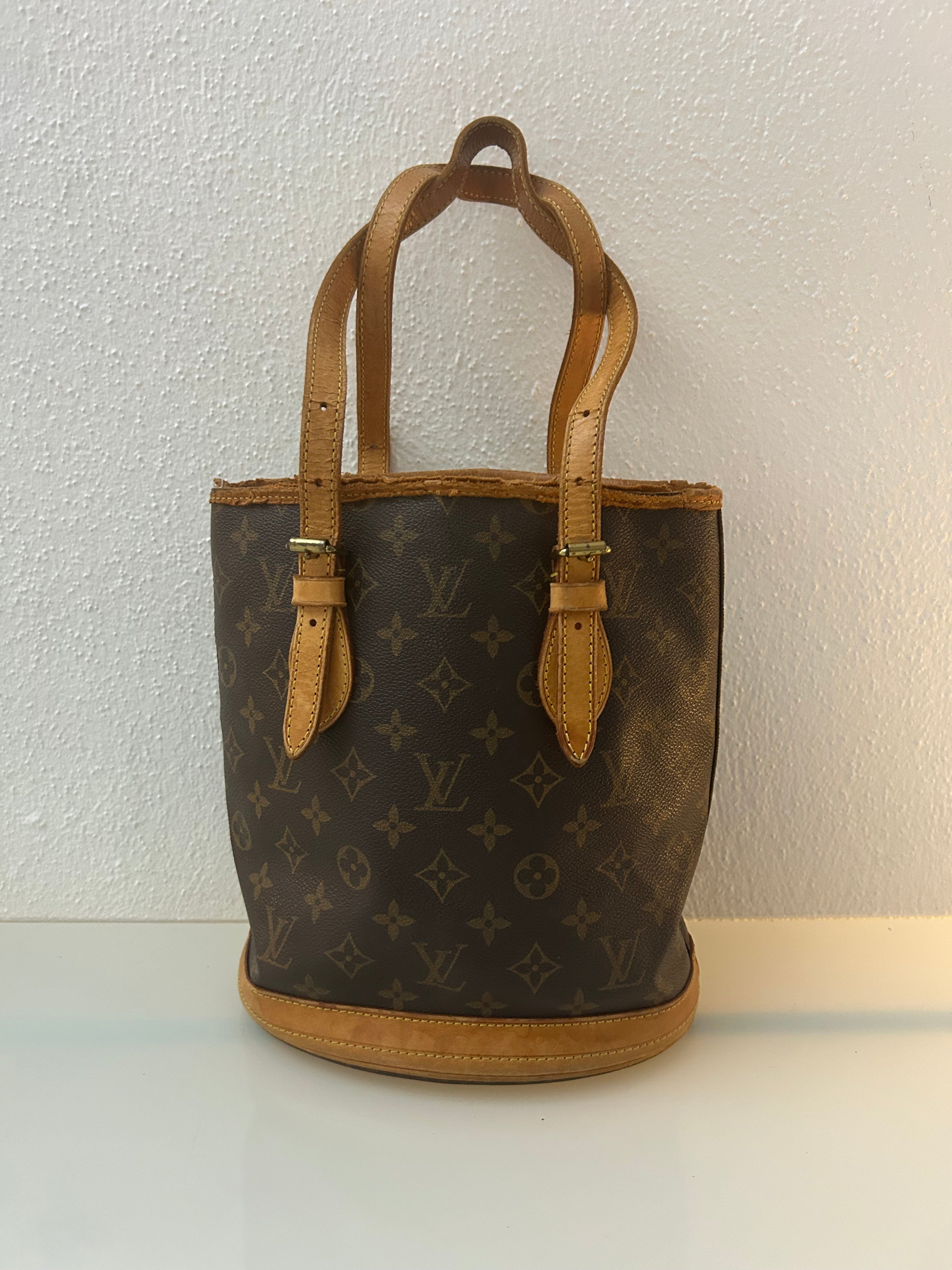 Louis Vuitton Marais