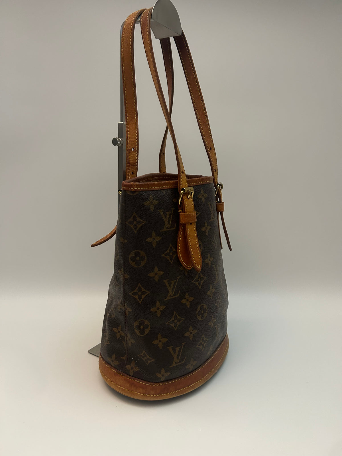 Louis Vuitton Petit Bucket