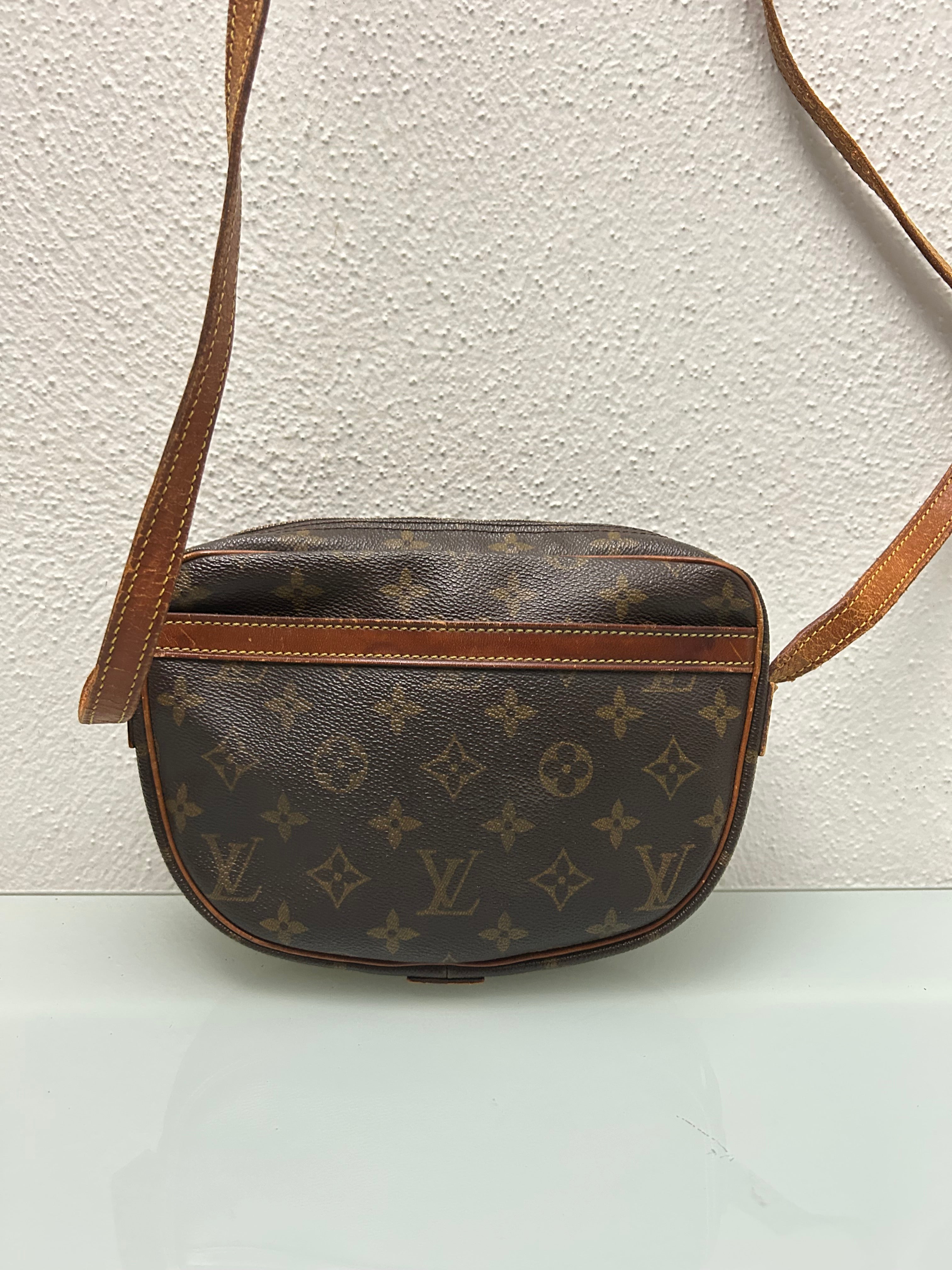 Louis Vuitton JeuneFille
