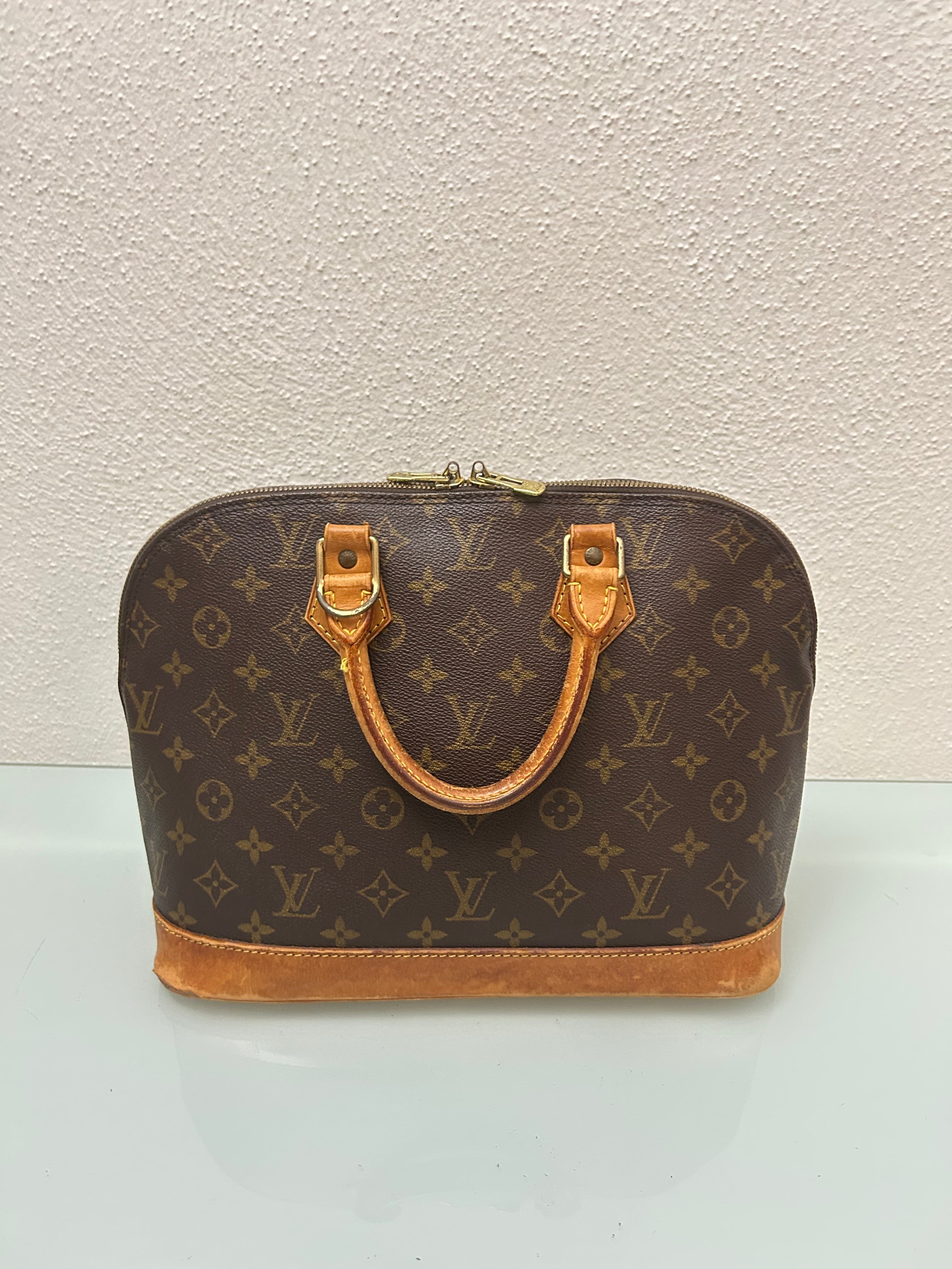 Louis Vuitton Alma