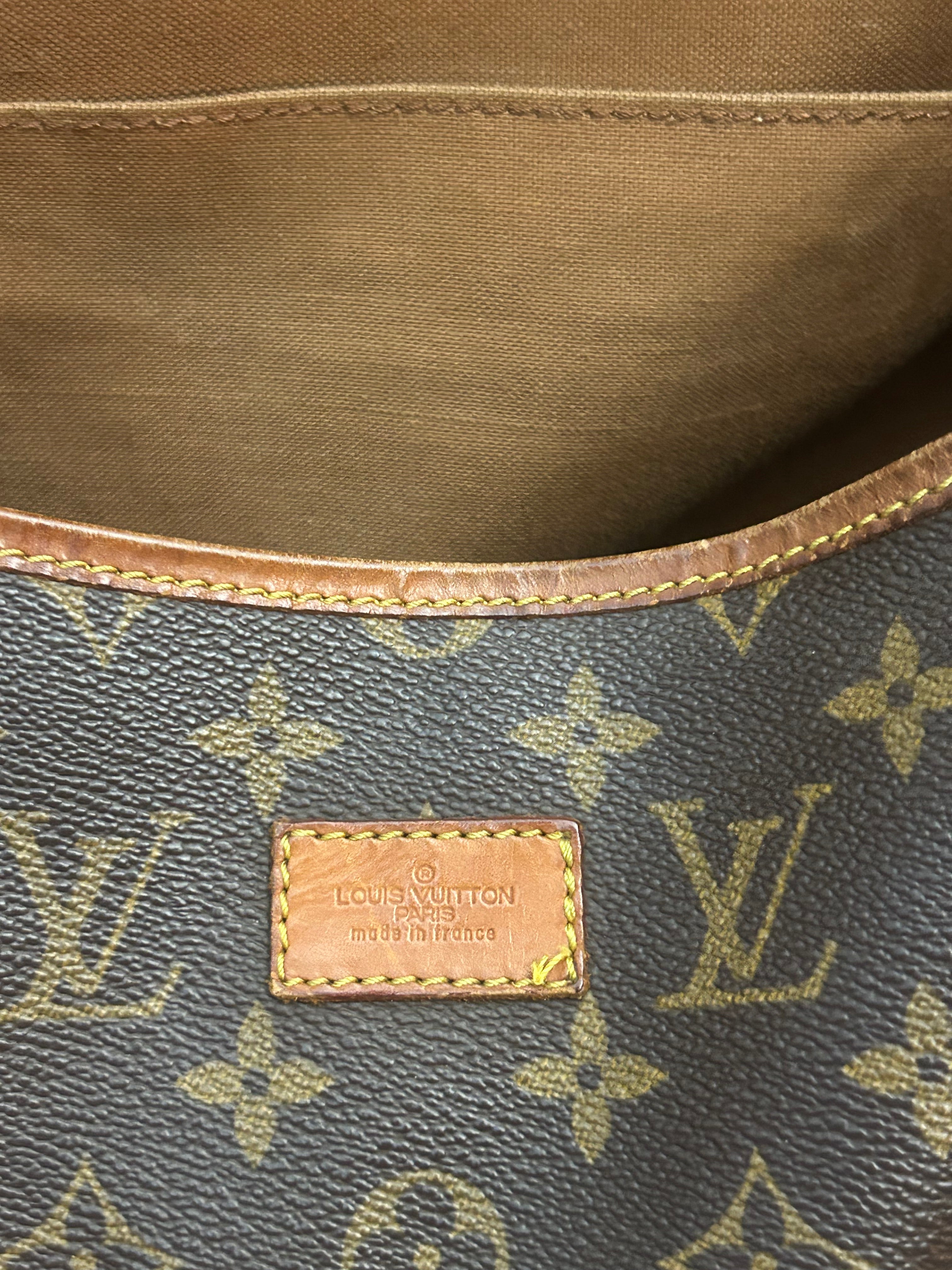Louis Vuitton Saumur