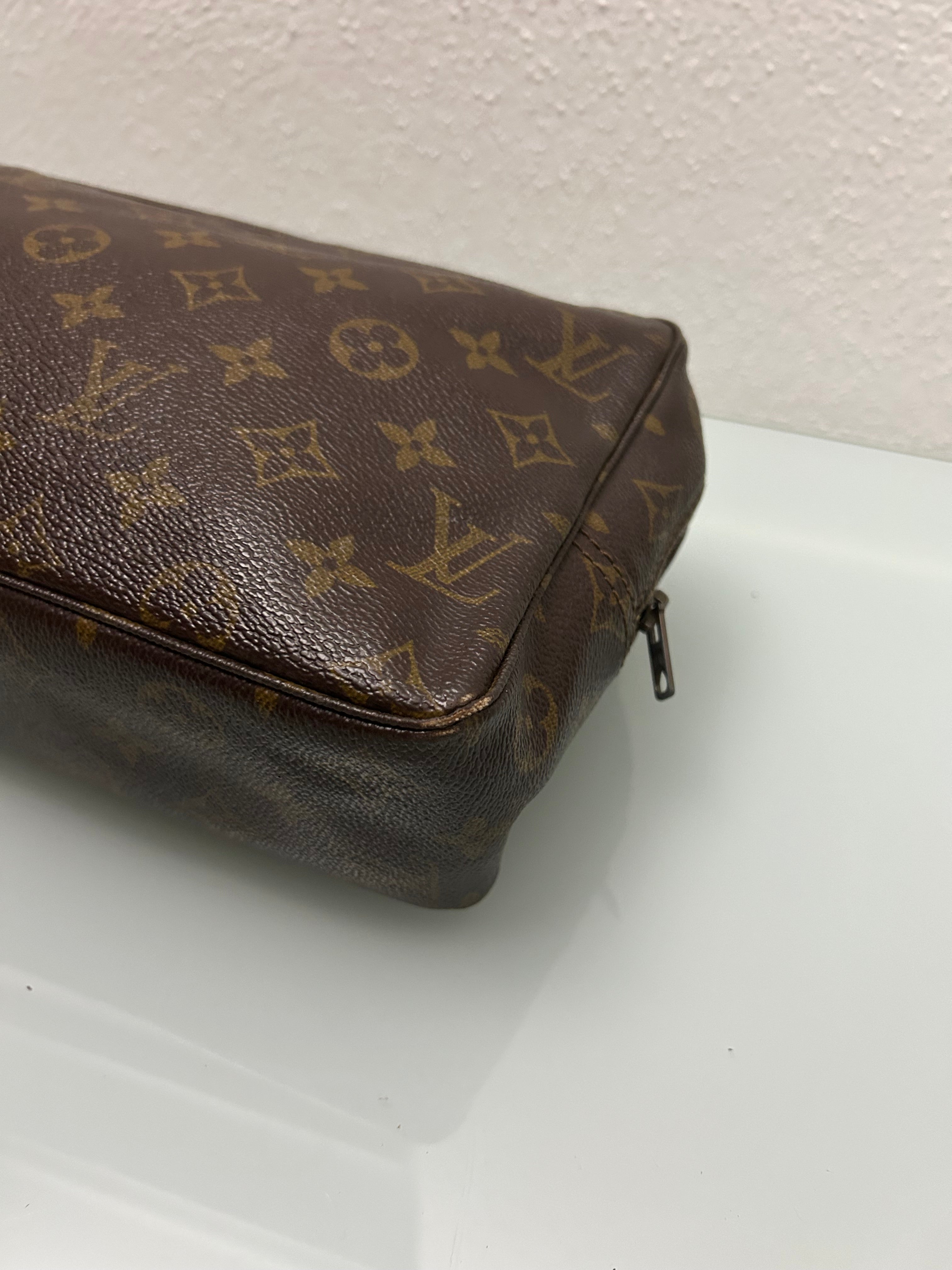 Louis Vuitton Clutch