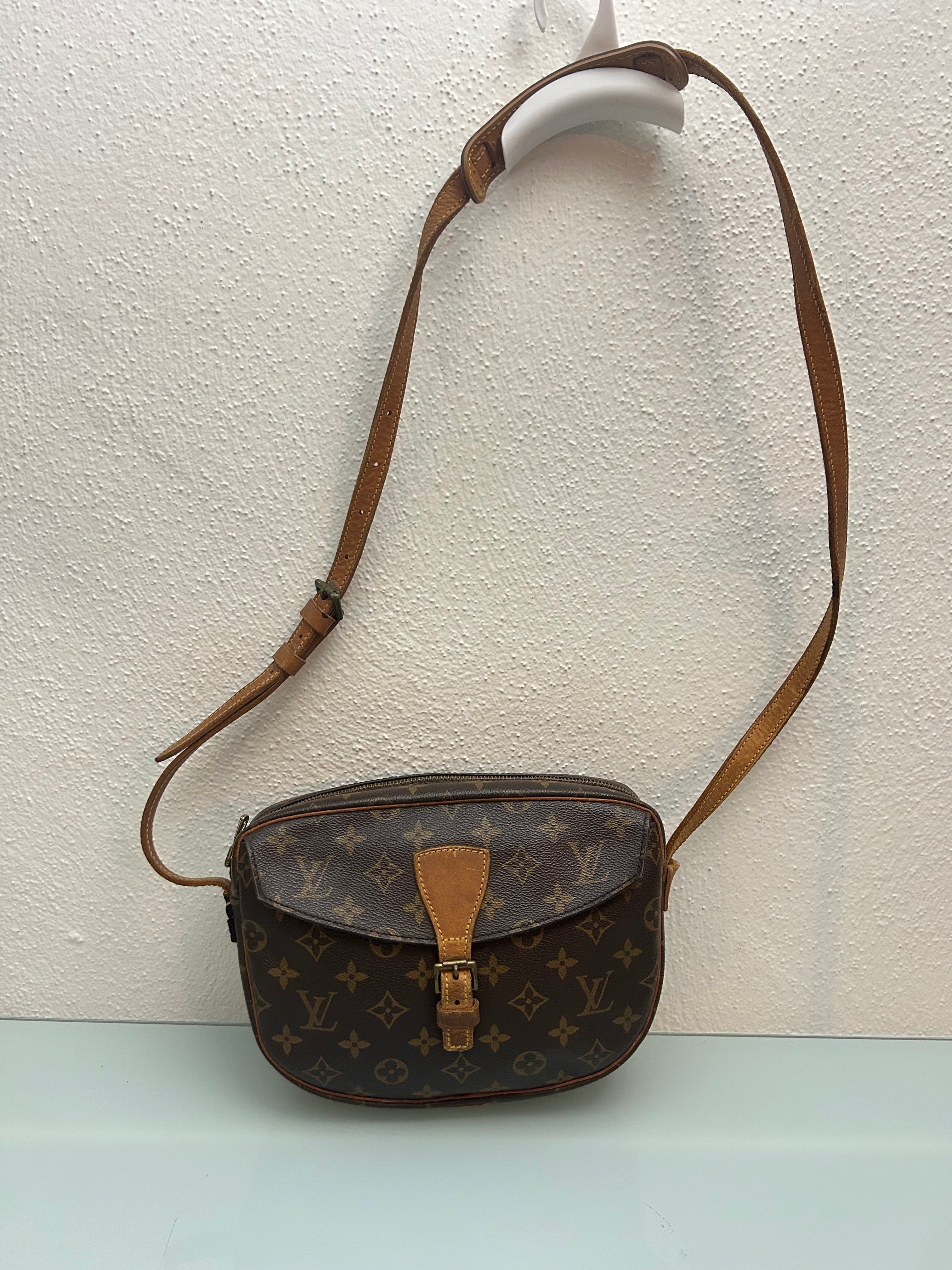 Louis Vuitton Jeune Fille