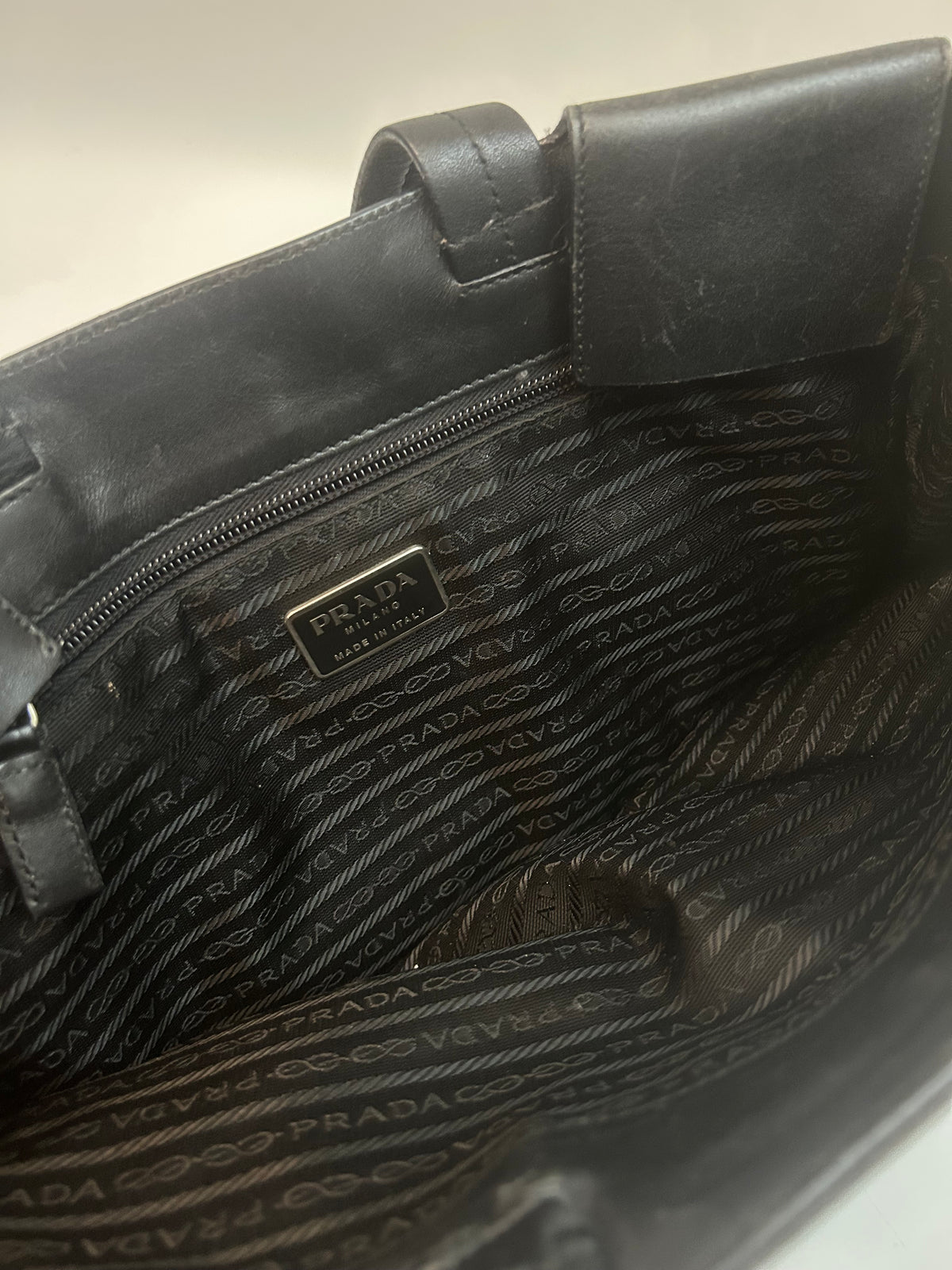 Prada Grå Skuldertaske