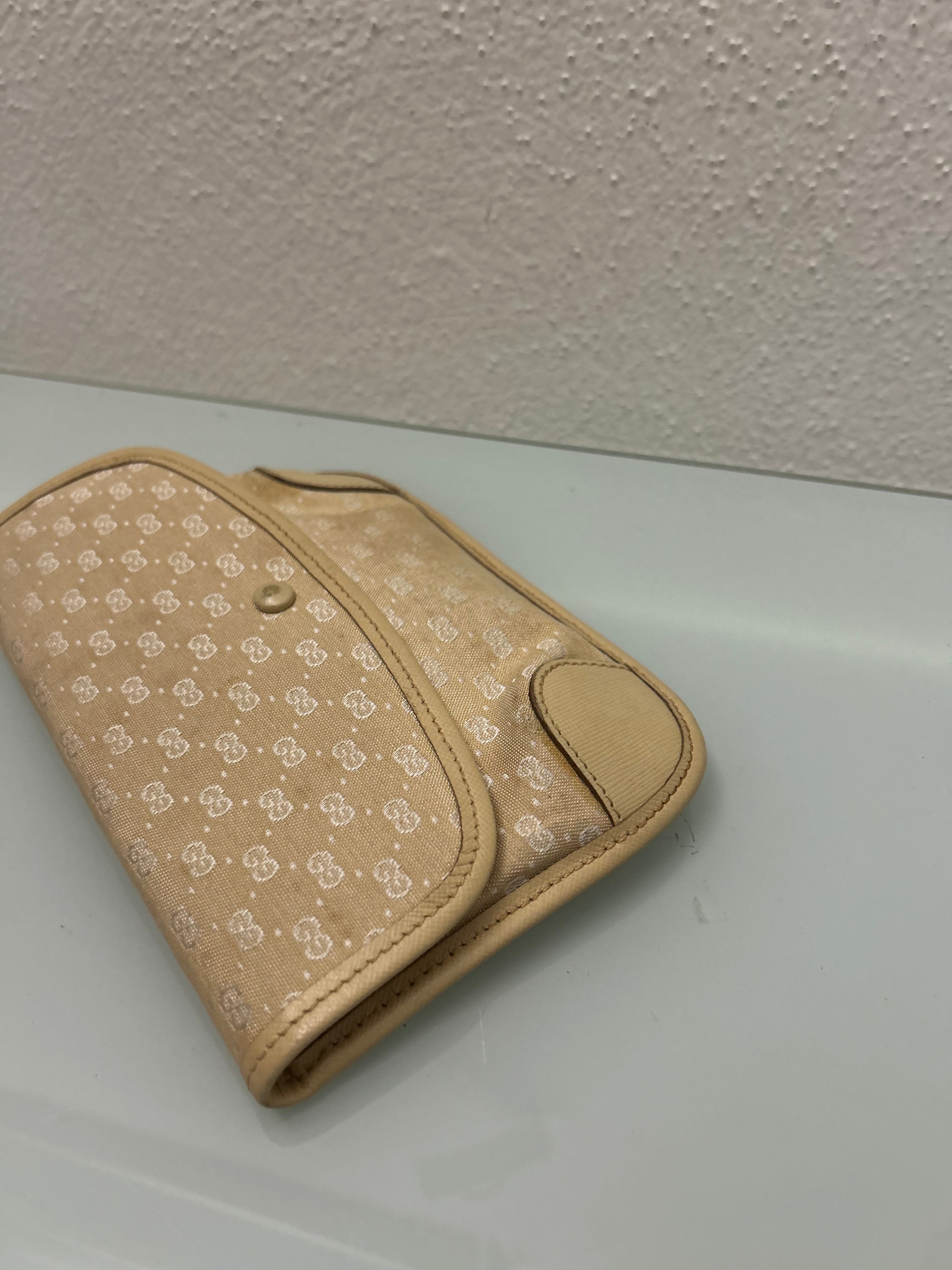 Gucci Clutch