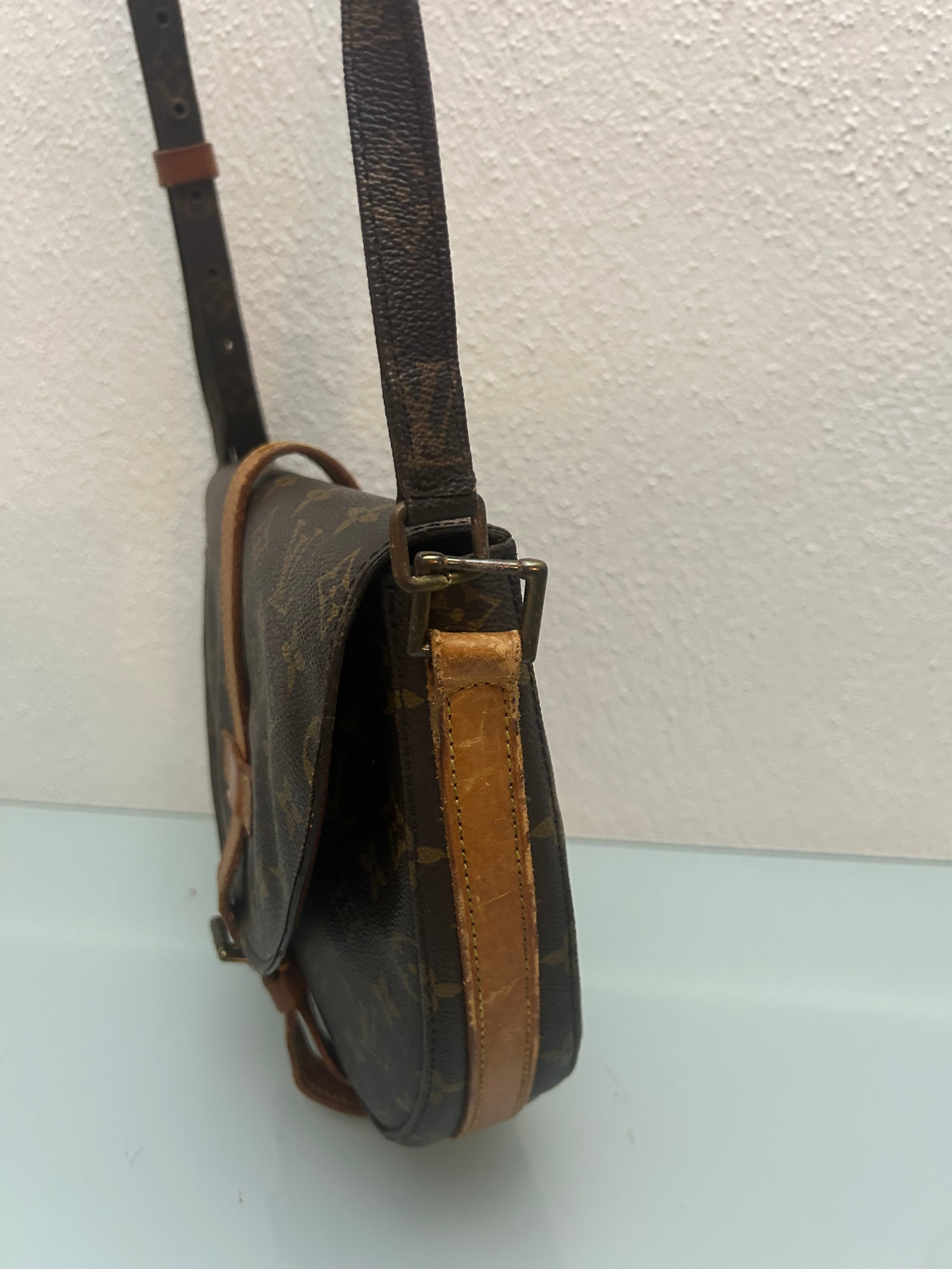 Louis Vuitton Chantilly