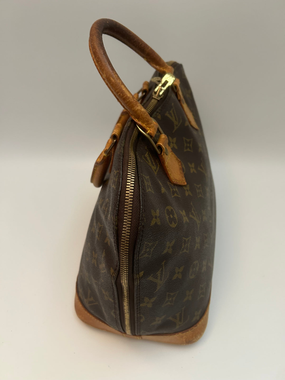Louis Vuitton Alma