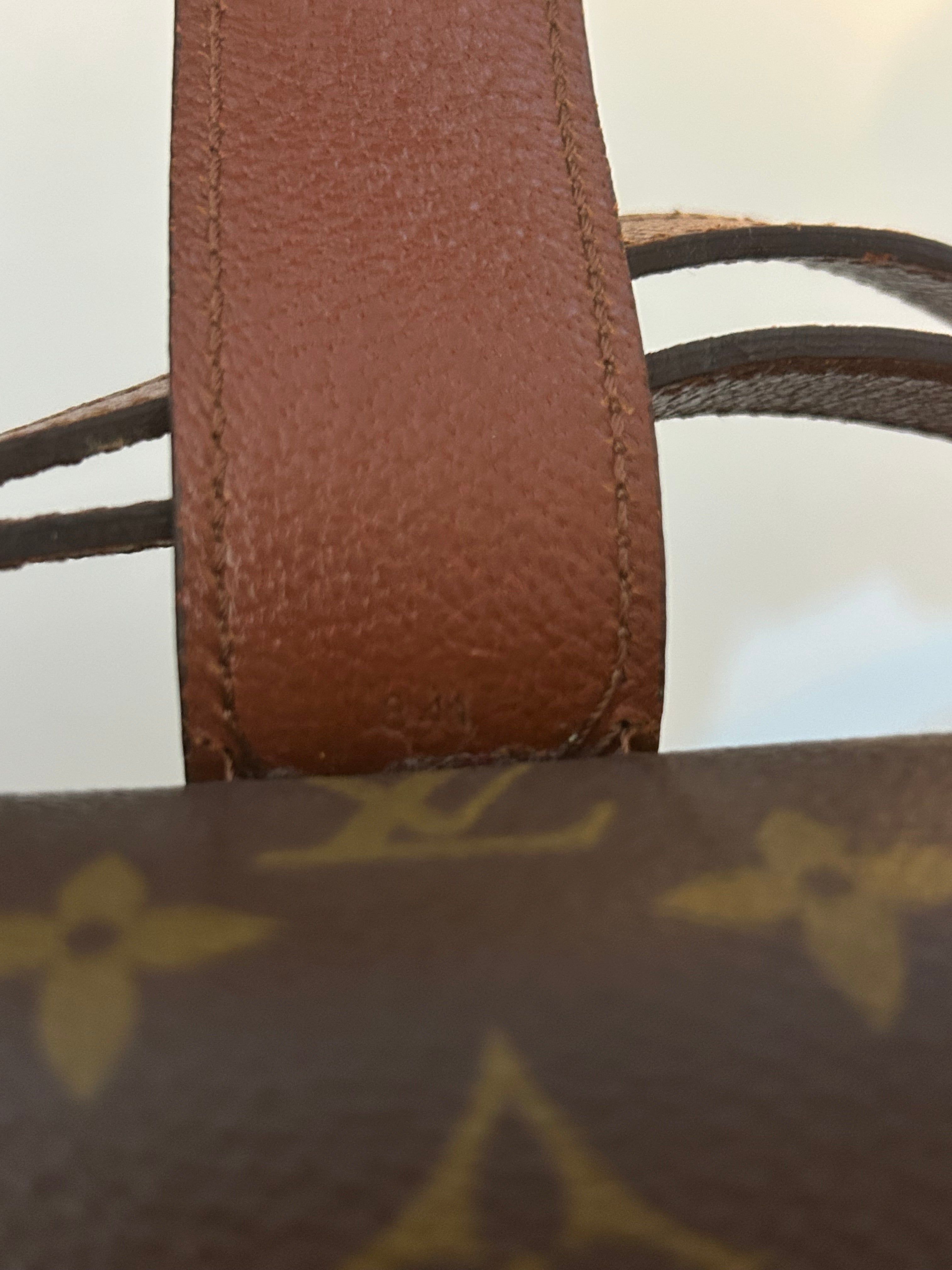 Louis Vuitton Dauphine