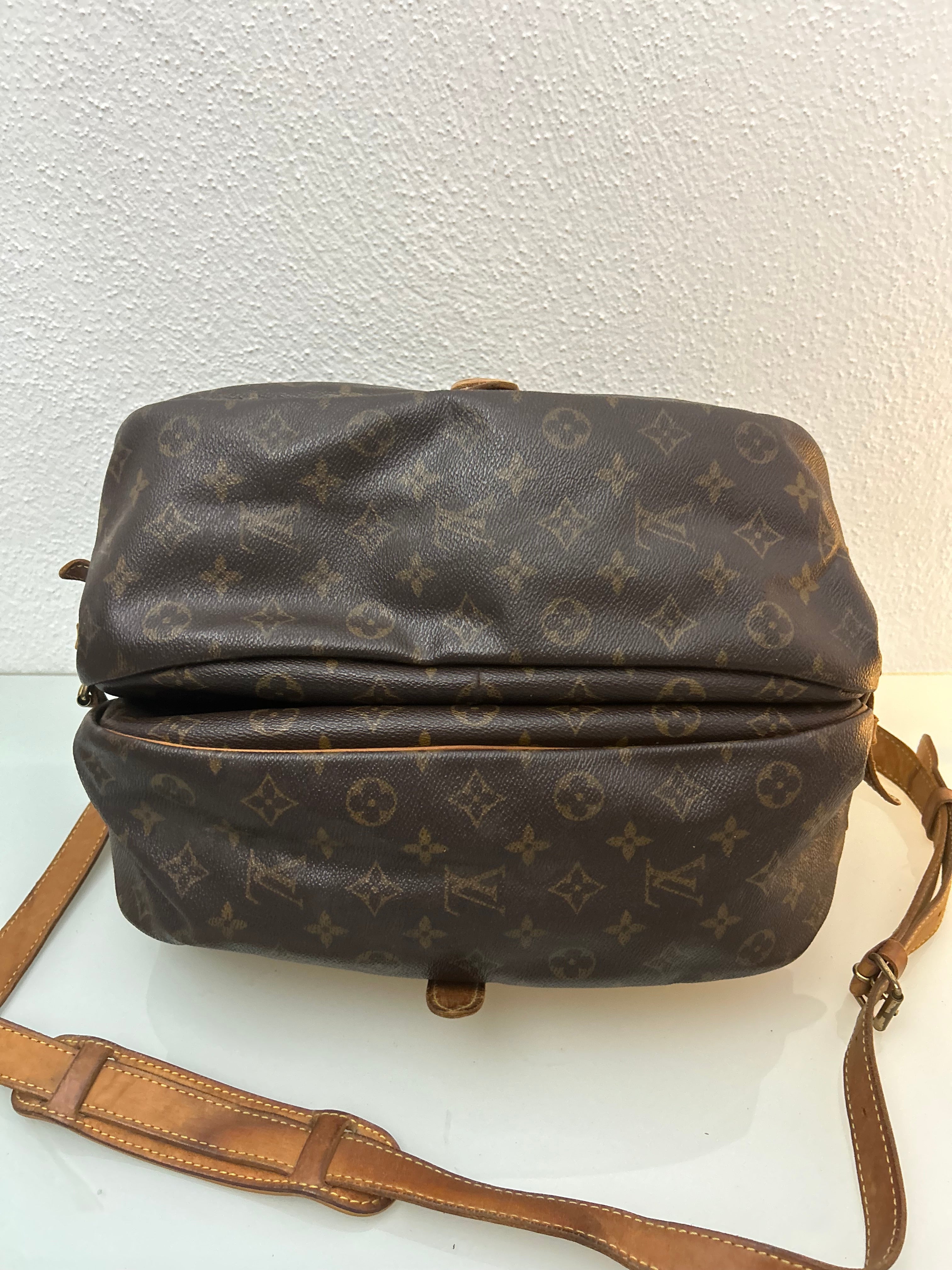 Louis Vuitton Saumur