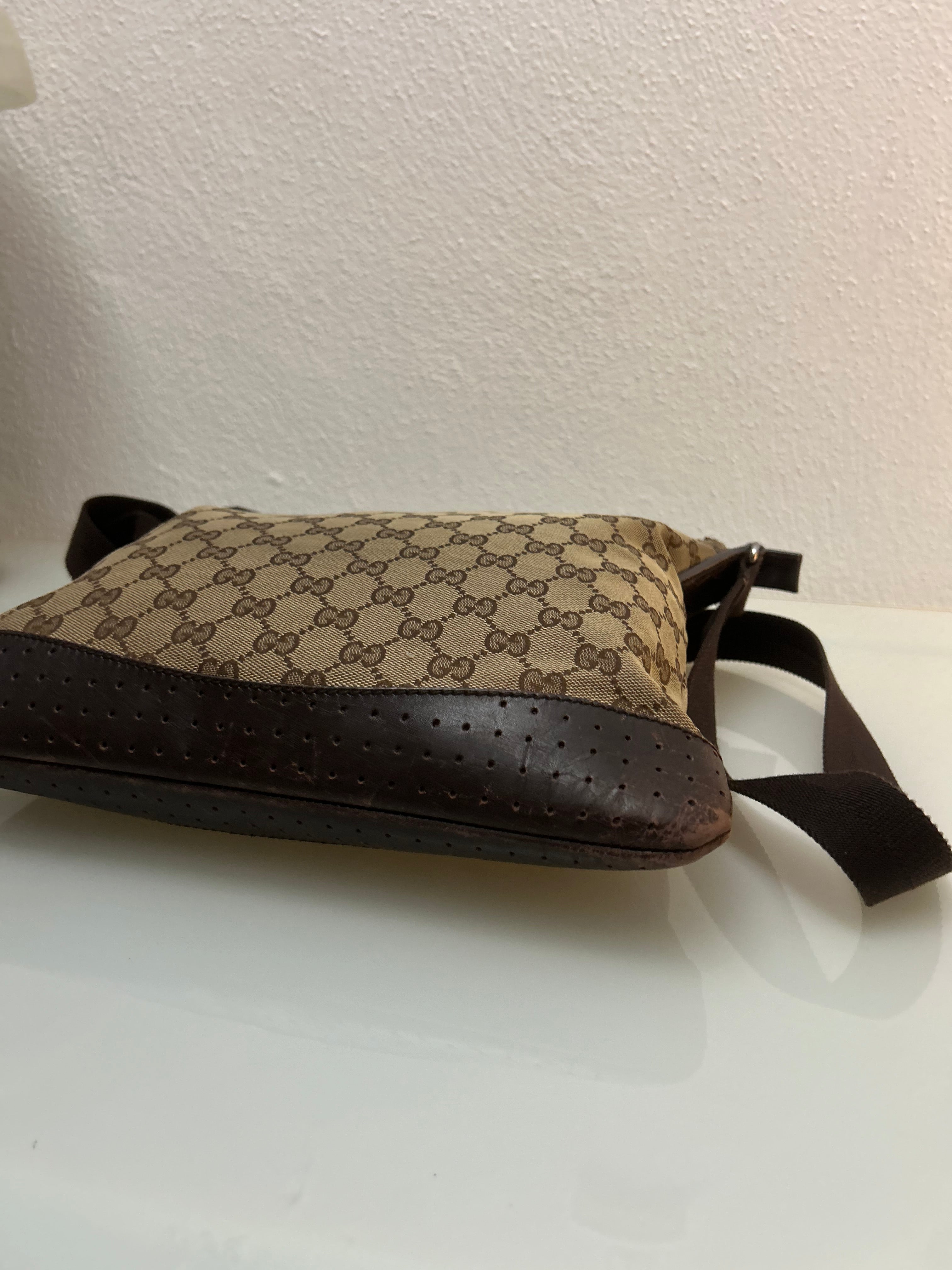 Gucci Messenger