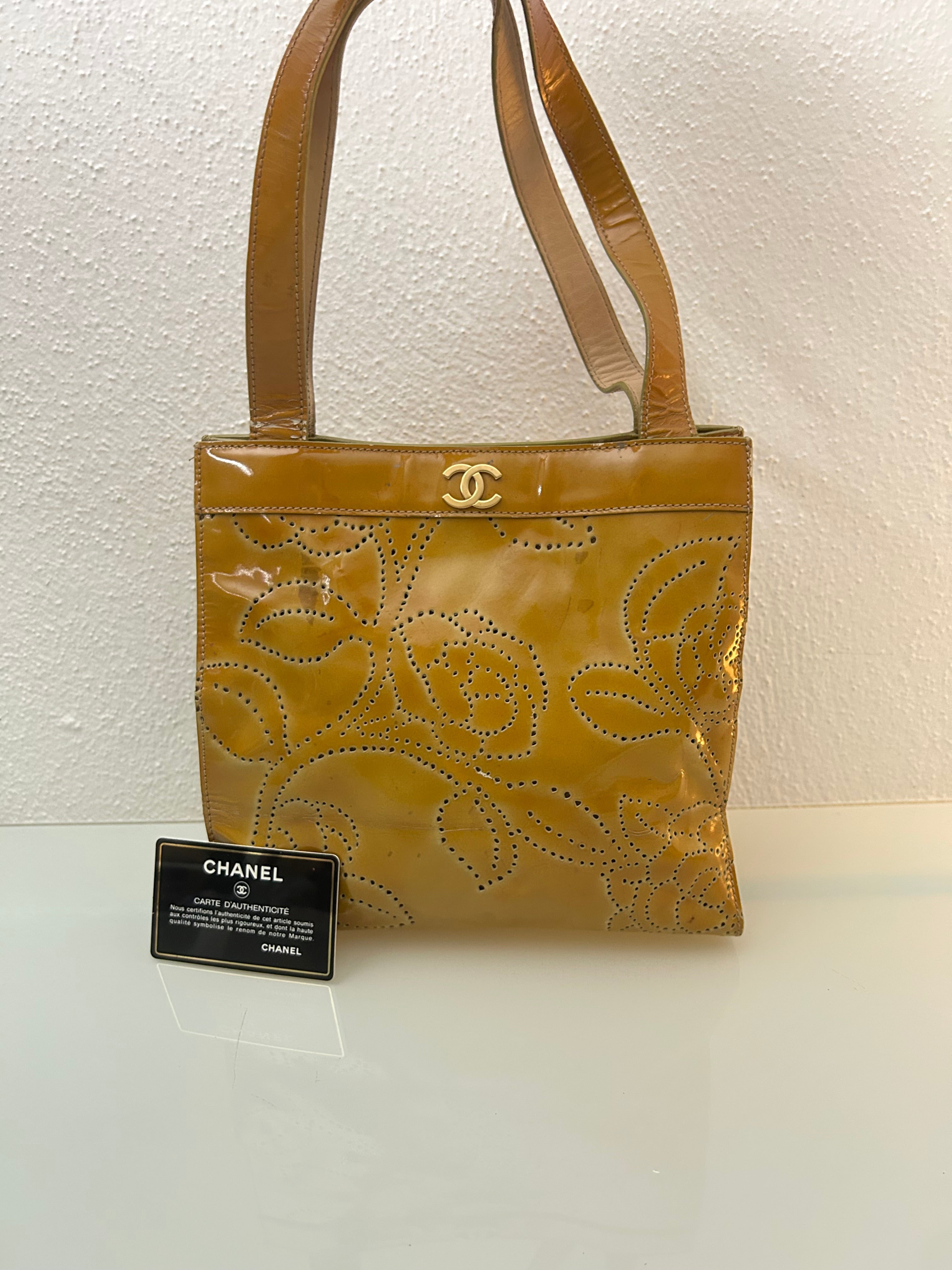 Chanel Shoulder bag