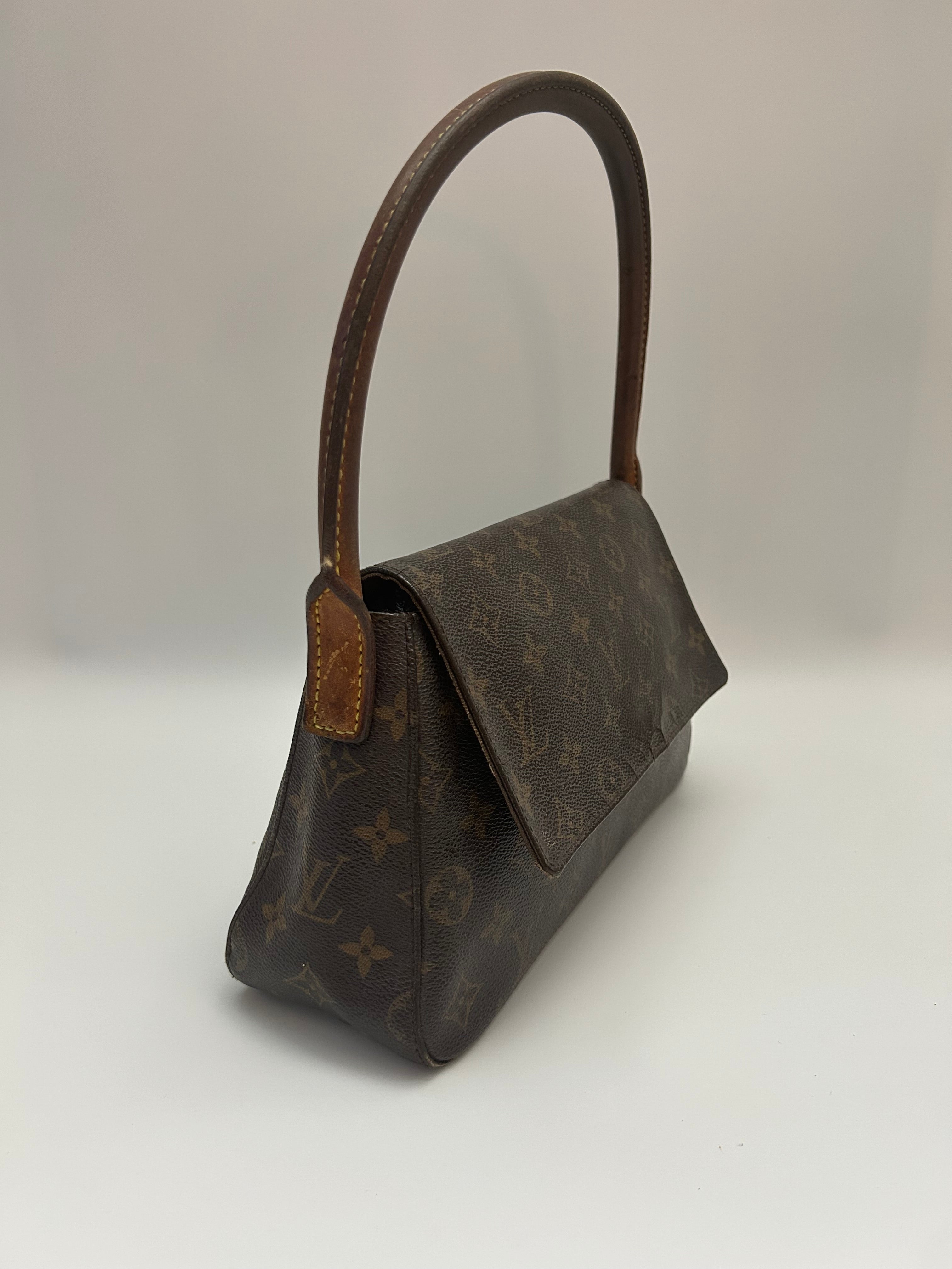Louis Vuitton Mini Looping
