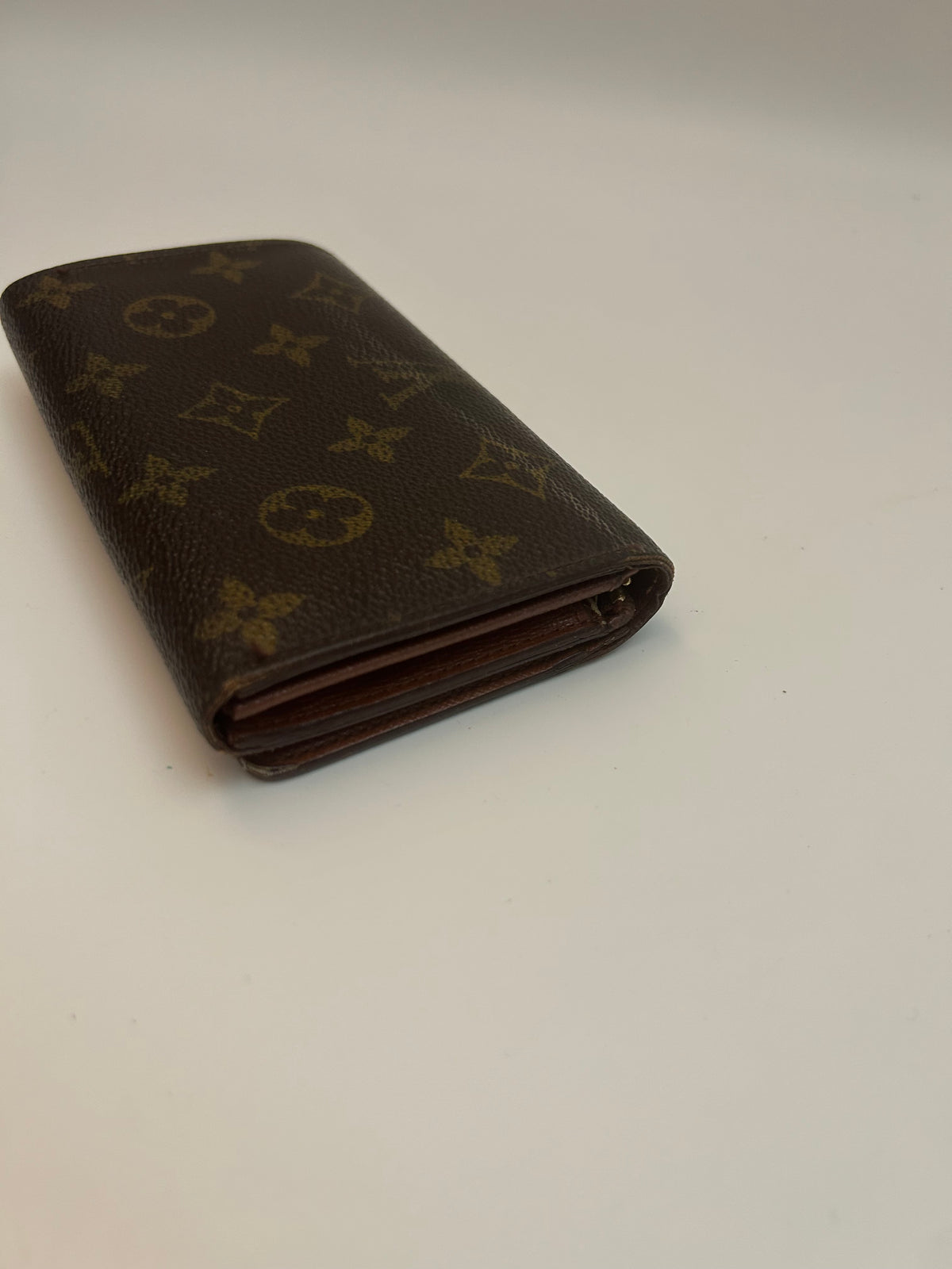 Louis Vuitton Pung
