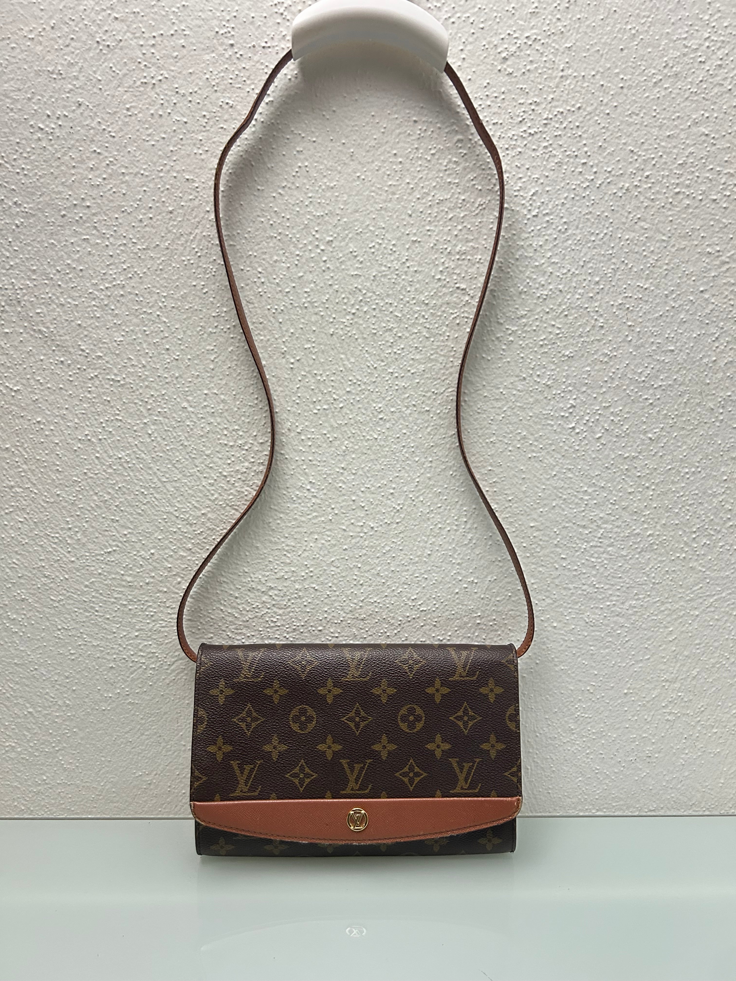Louis Vuitton Crossbody