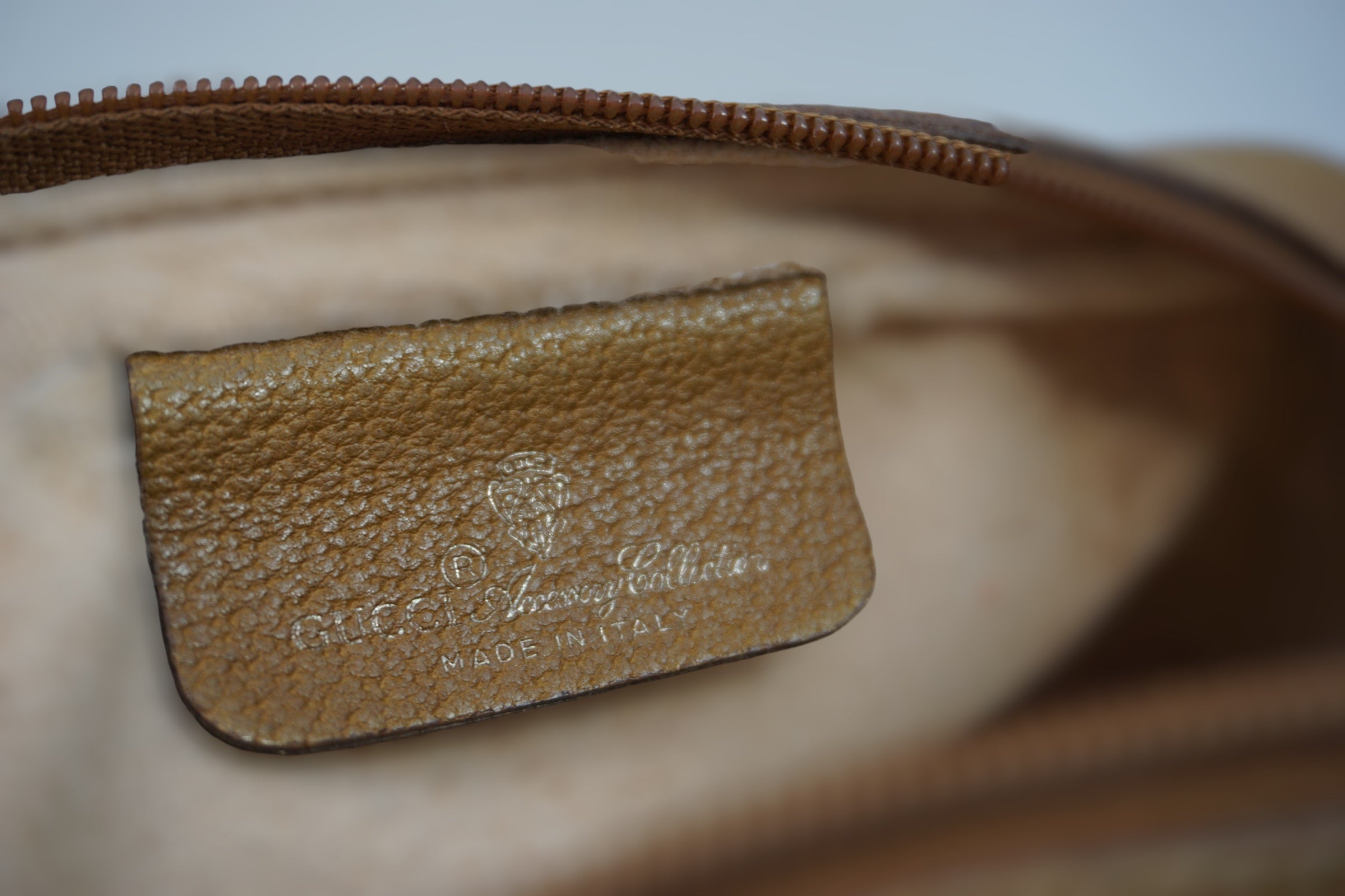 Gucci White Crossbody