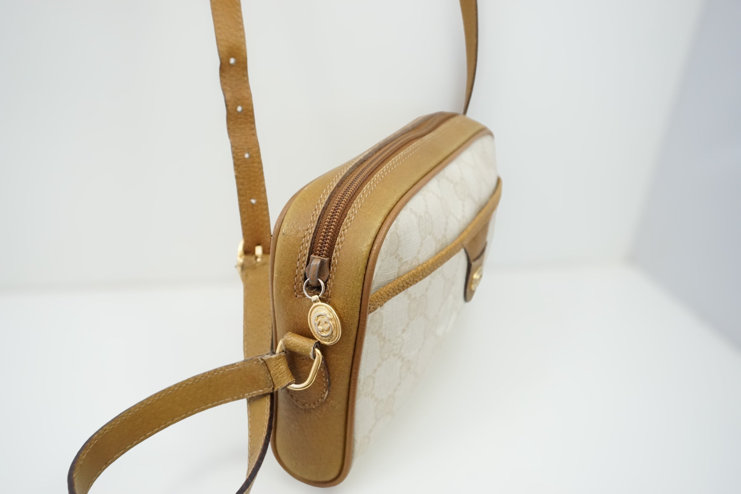 Gucci White Crossbody