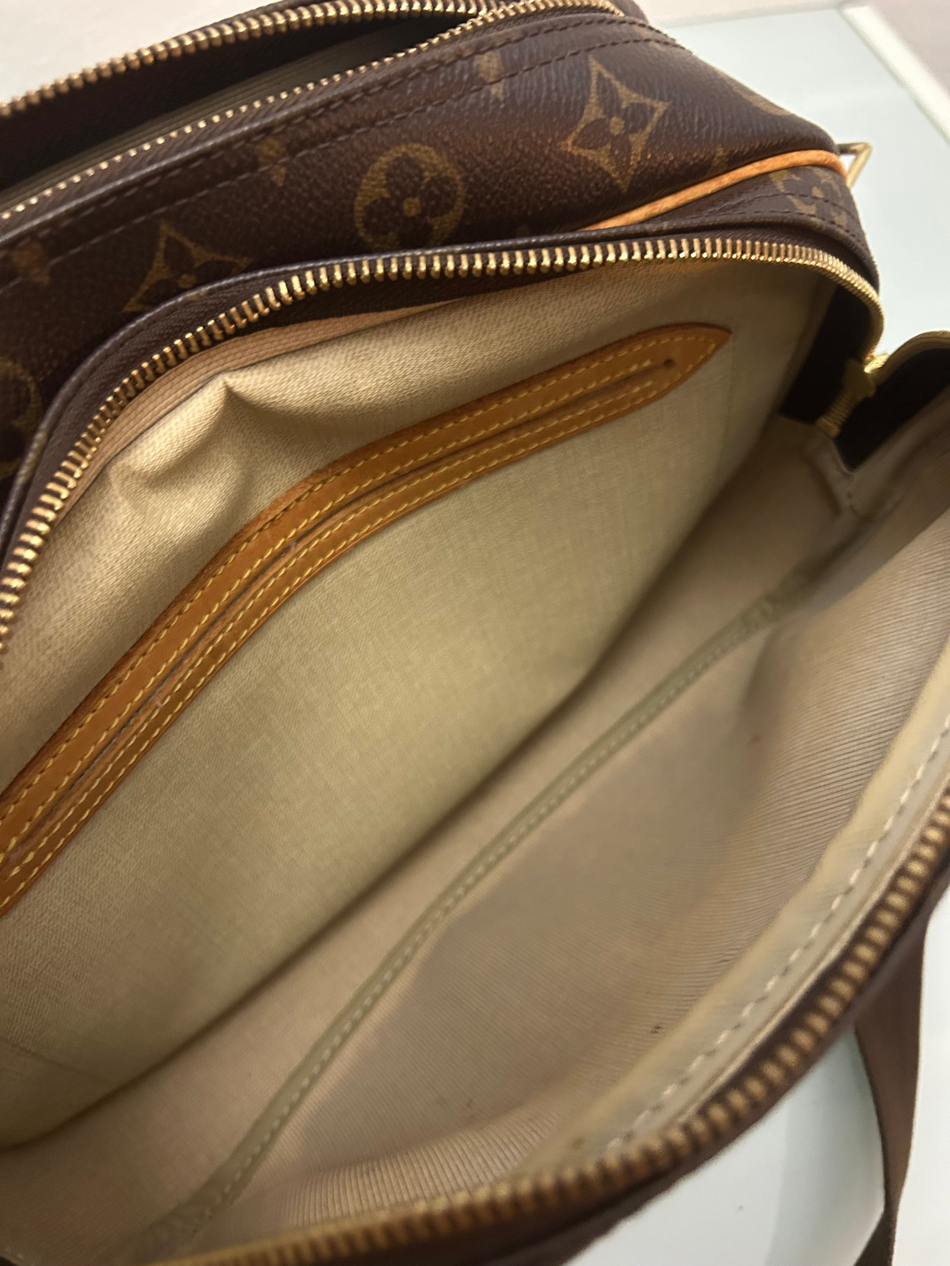 Louis Vuitton Reporter MM