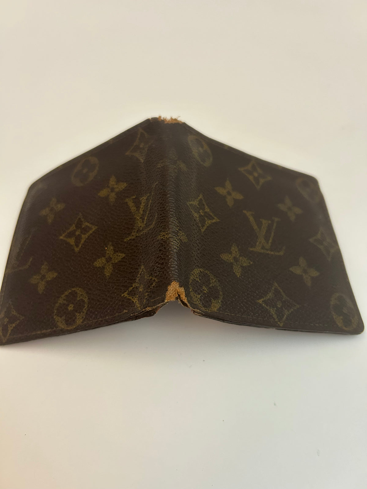 Louis Vuitton Pung