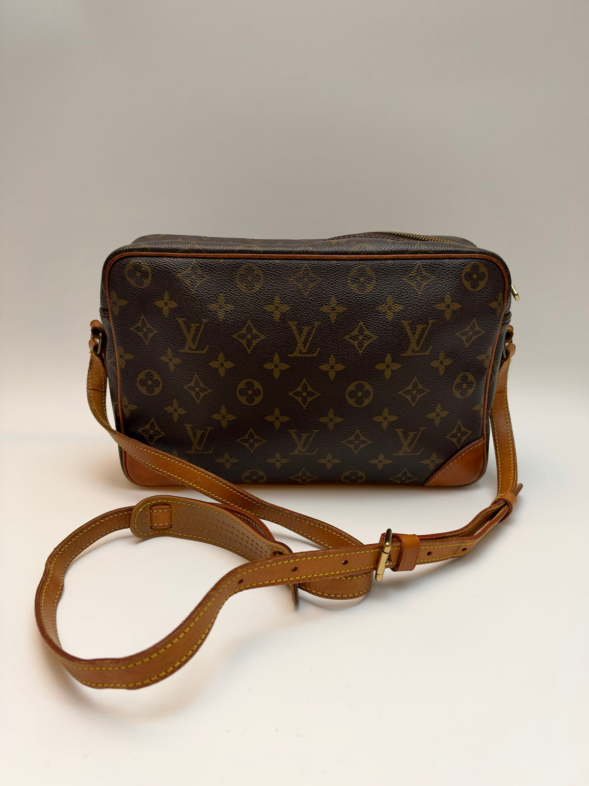 Louis Vuitton Trocadéro 30