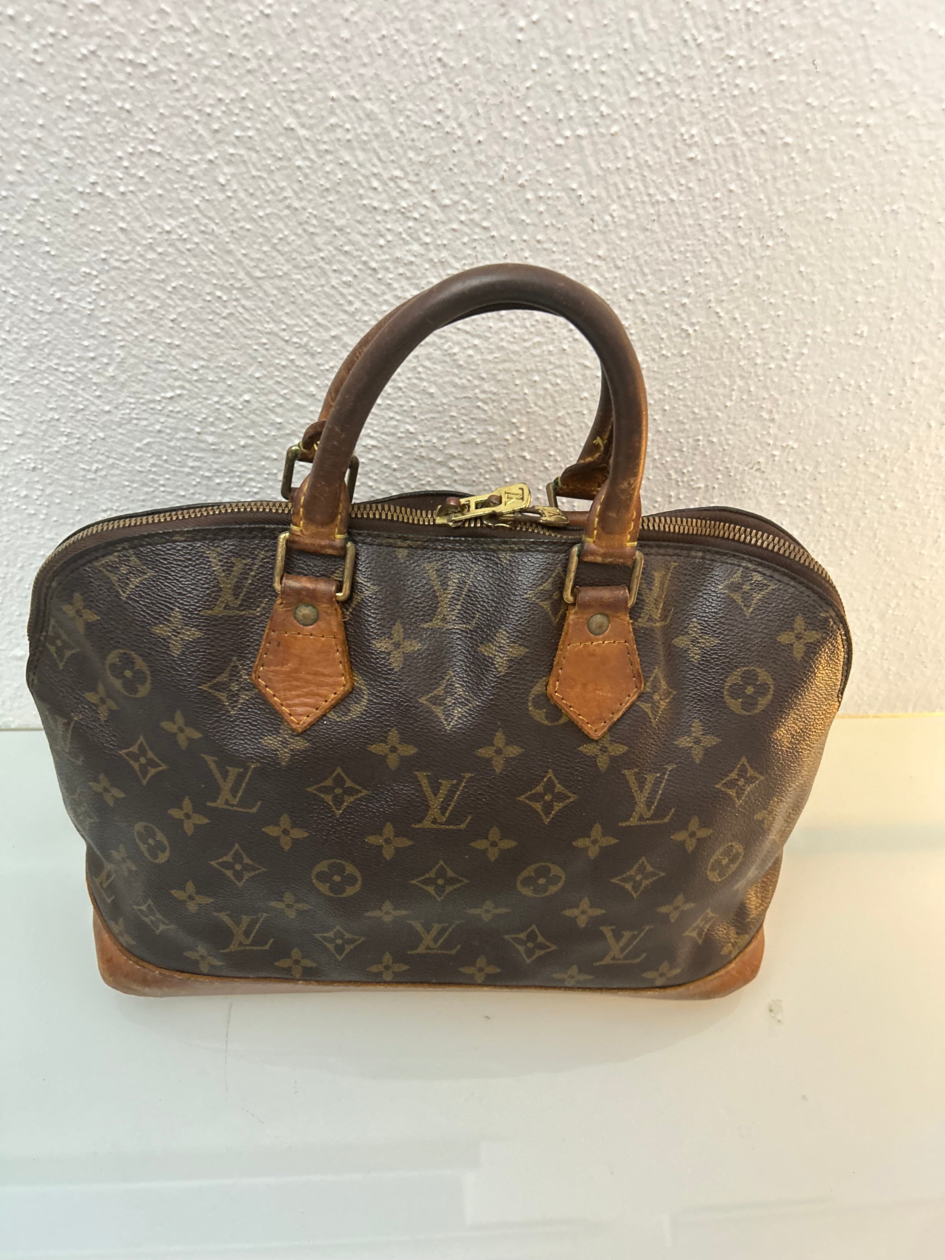 Louis Vuitton Alma