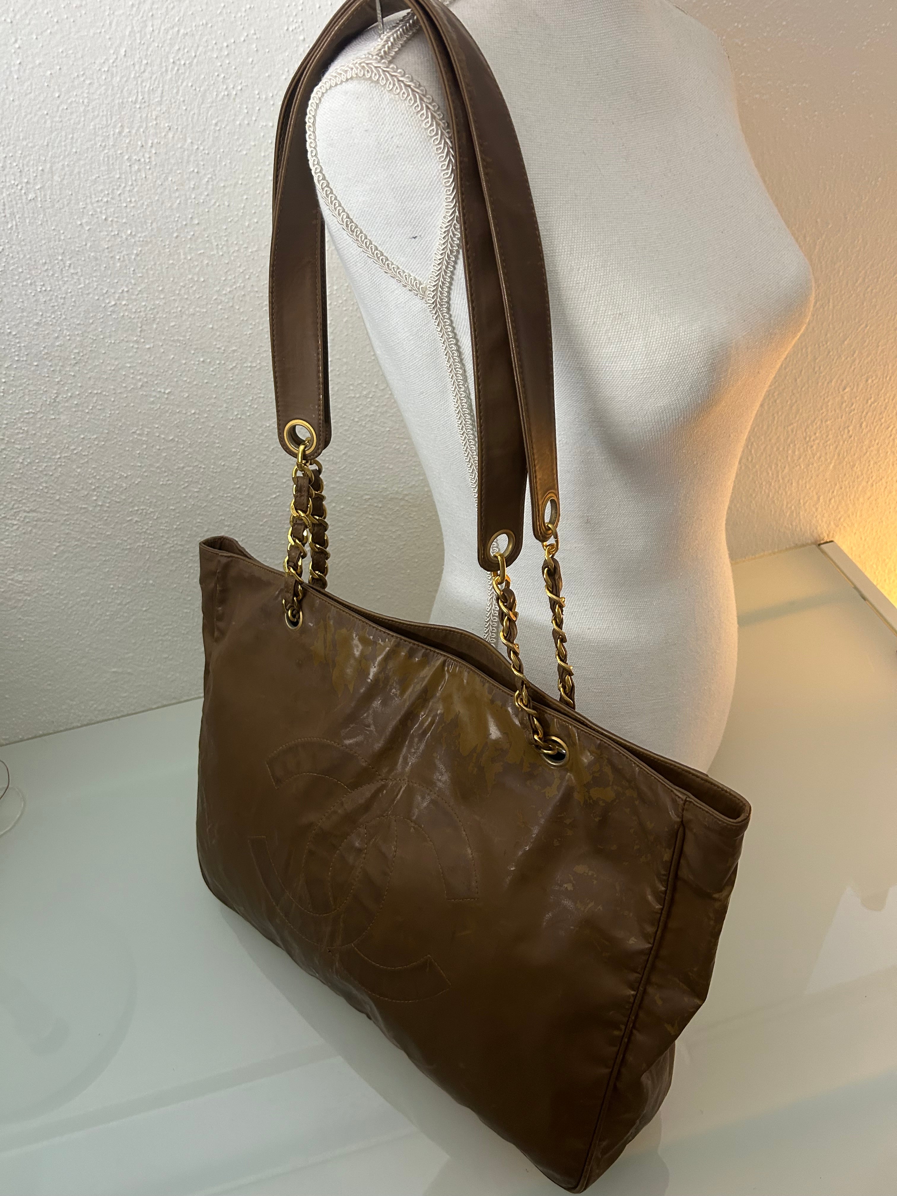 Chanel Shoulder bag