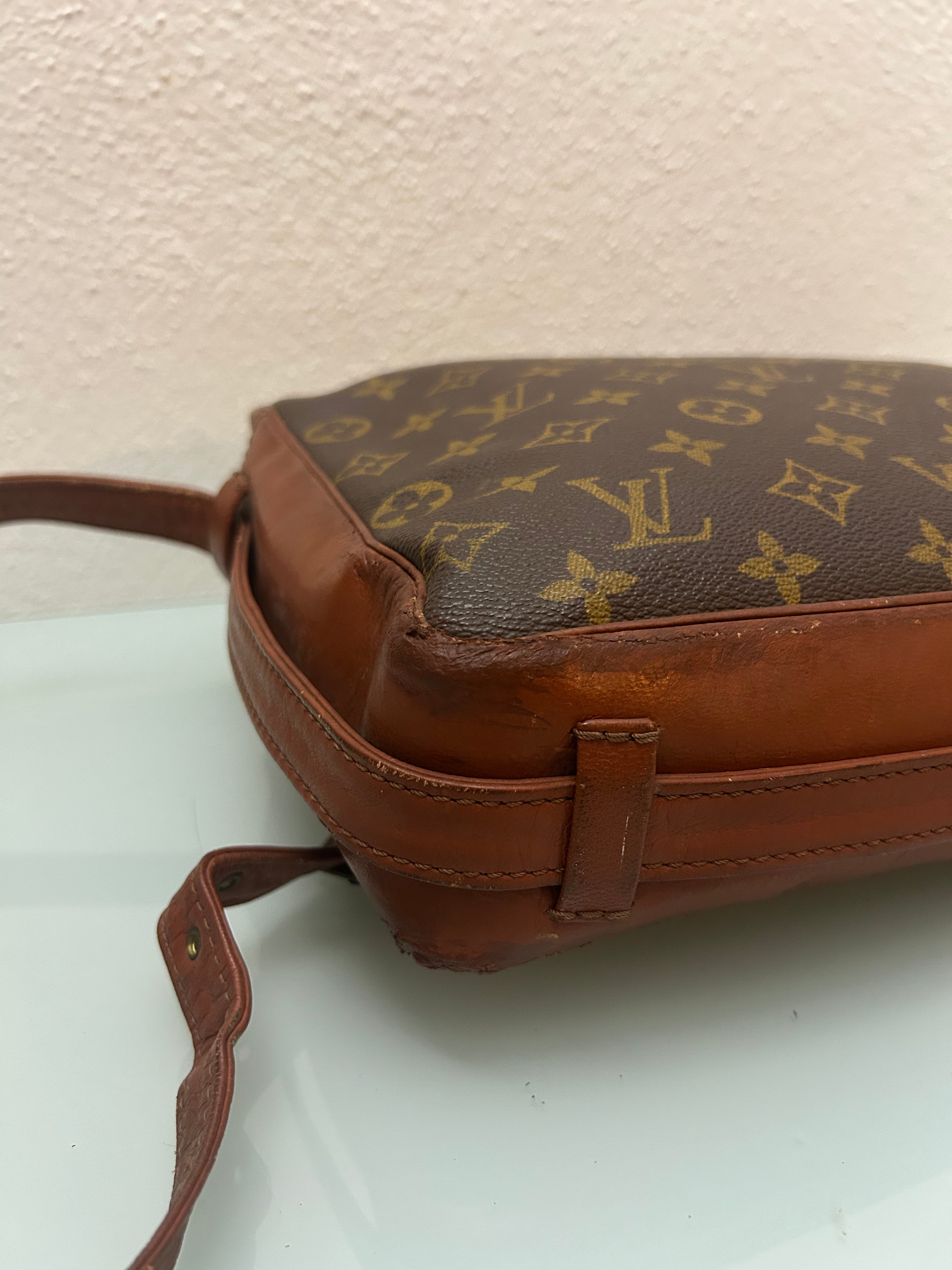 Louis Vuitton Crossbody