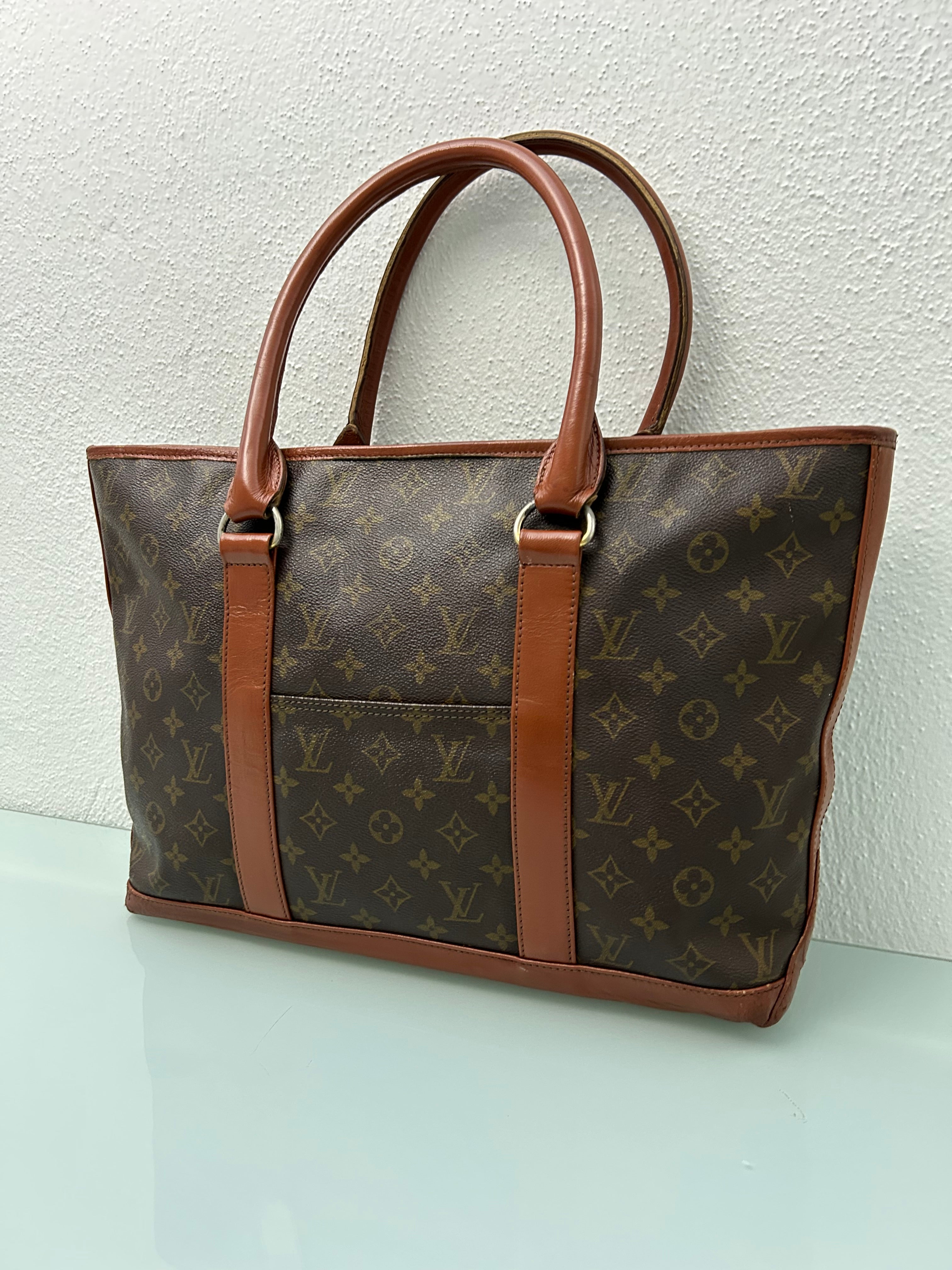 Louis Vuitton Weekend PM