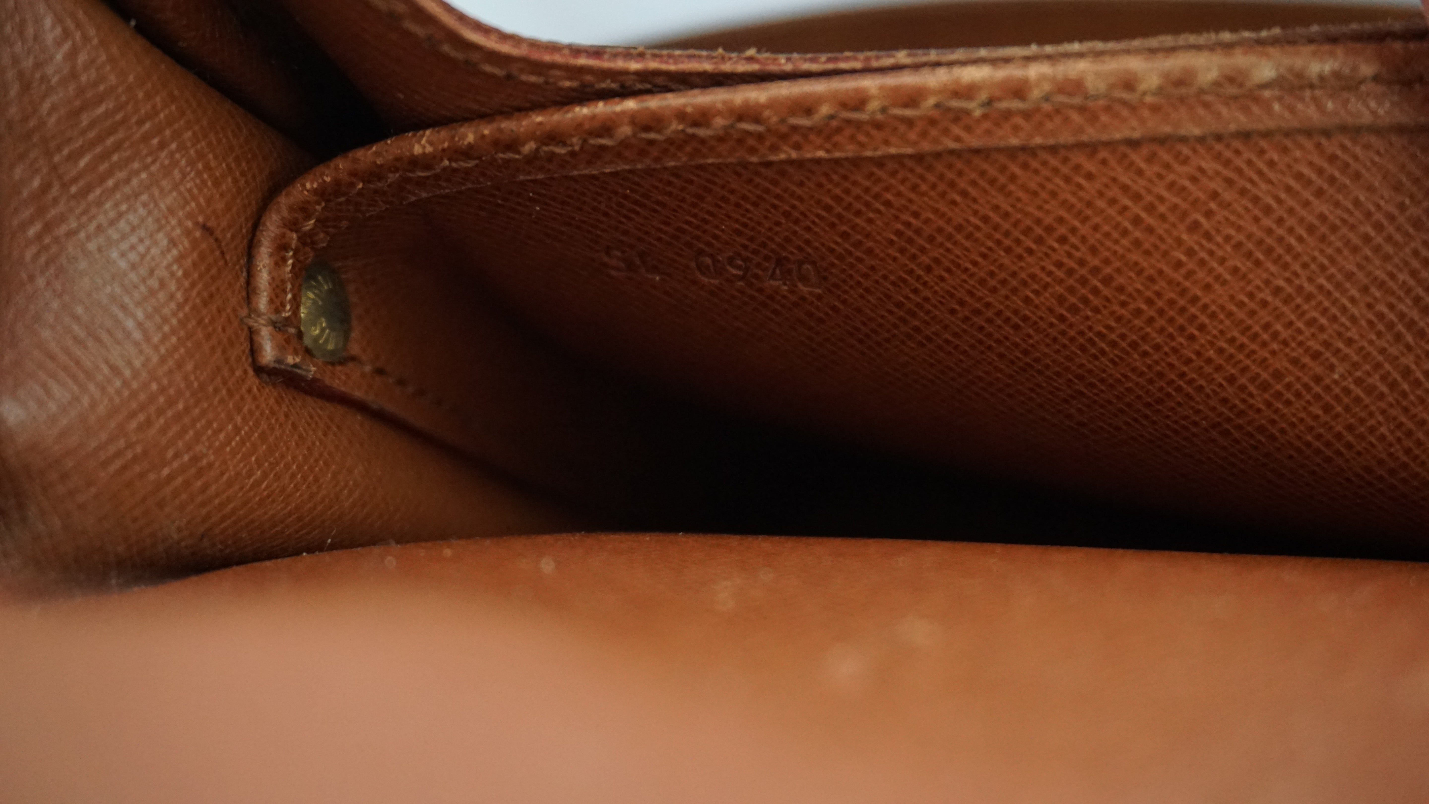 Louis Vuitton Cartouchiére