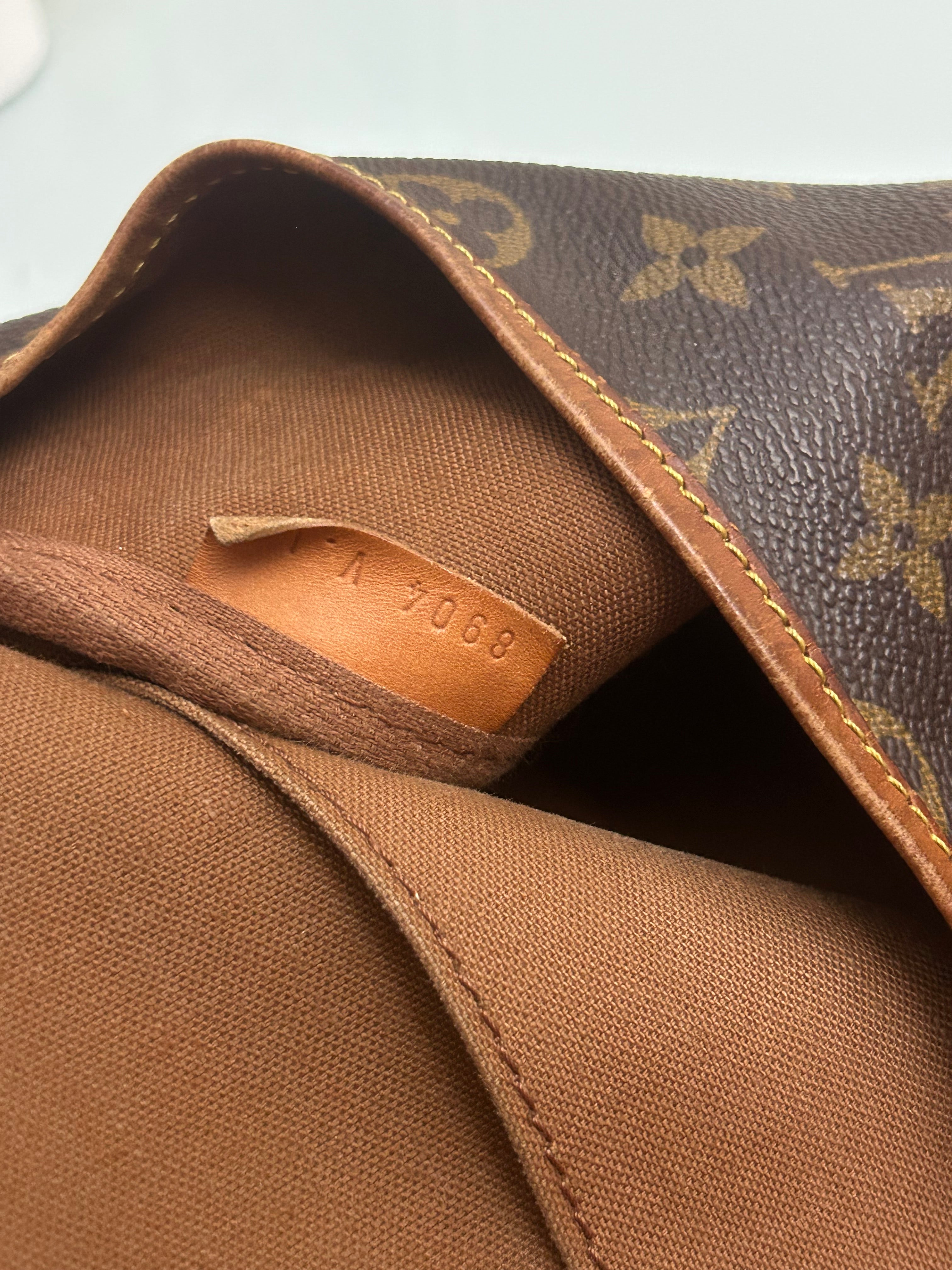 Louis Vuitton Saumur