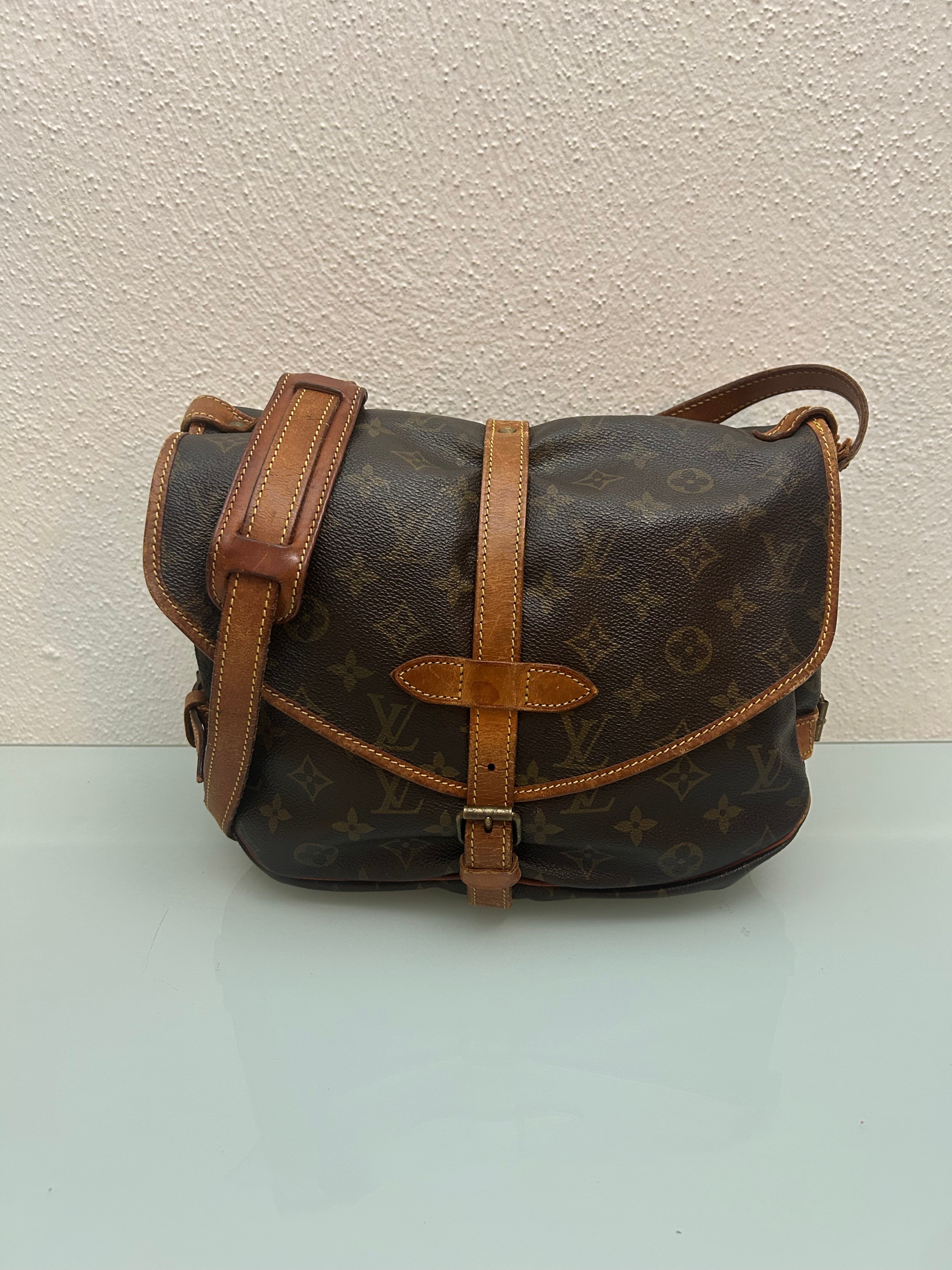 Louis Vuitton Saumur PM