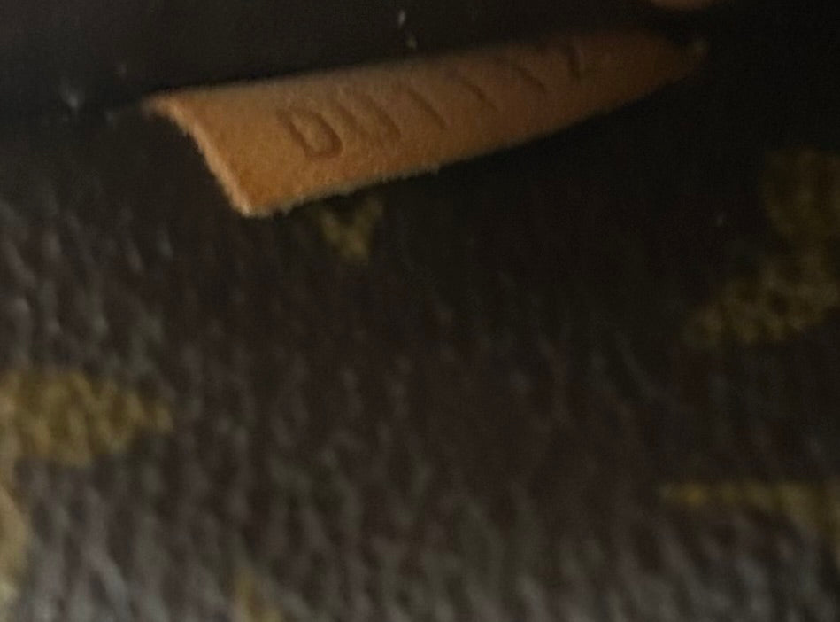 Louis Vuitton Menilmontant