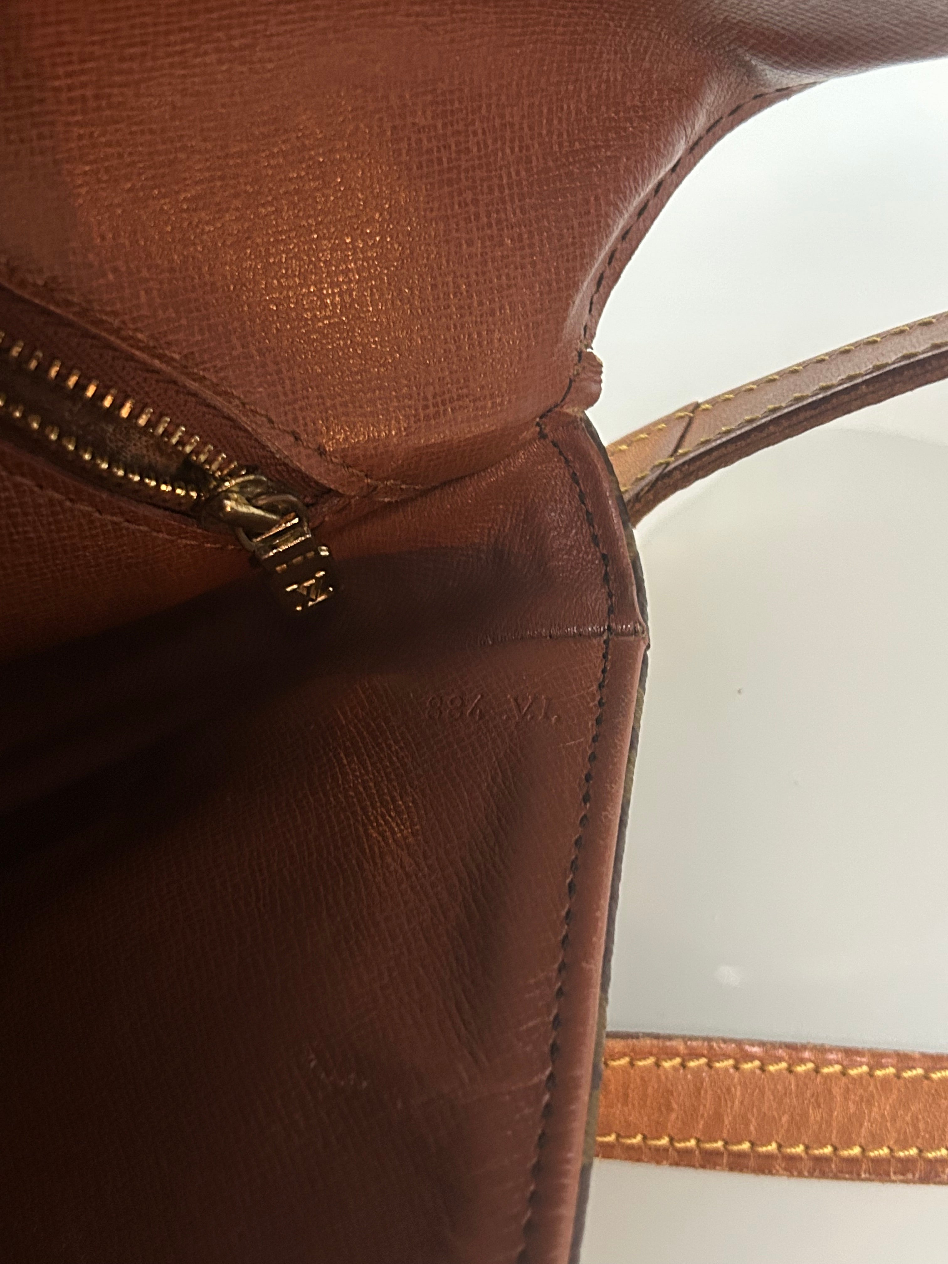 Louis Vuitton Chantilly