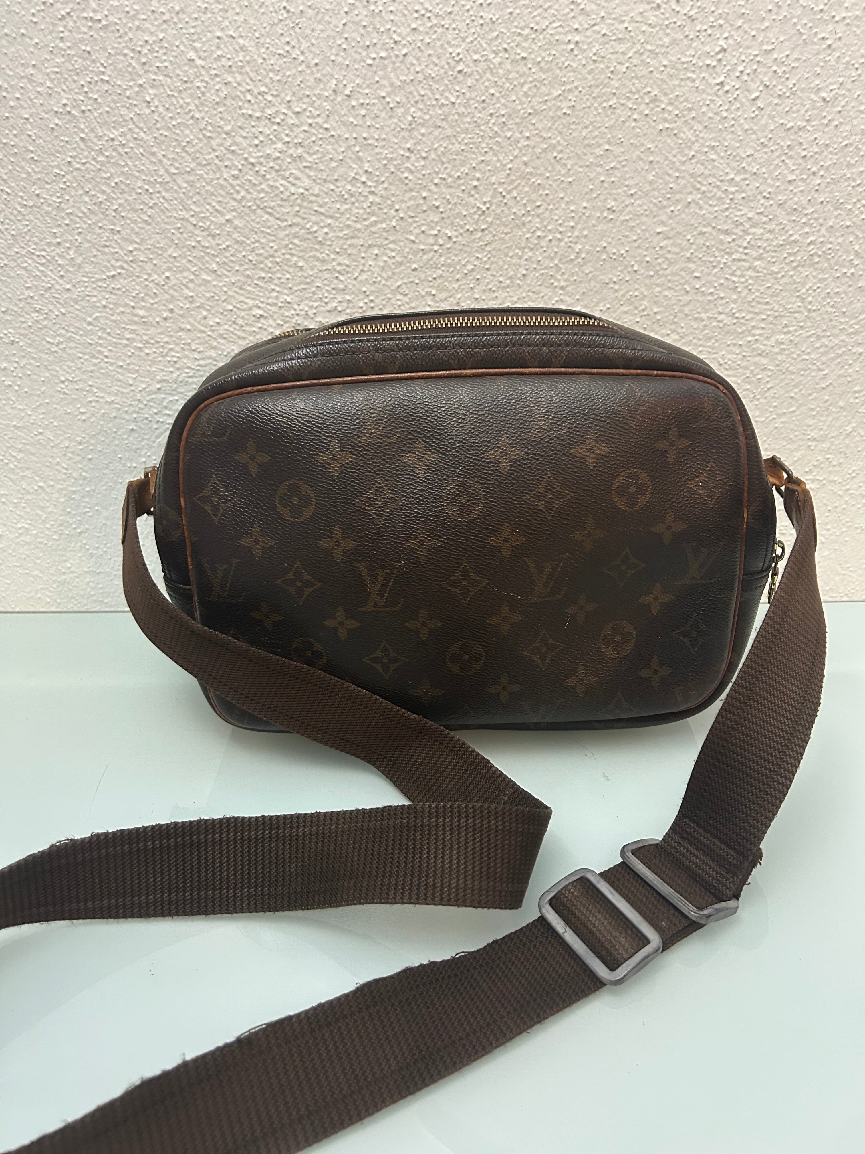 Louis Vuitton Reporter