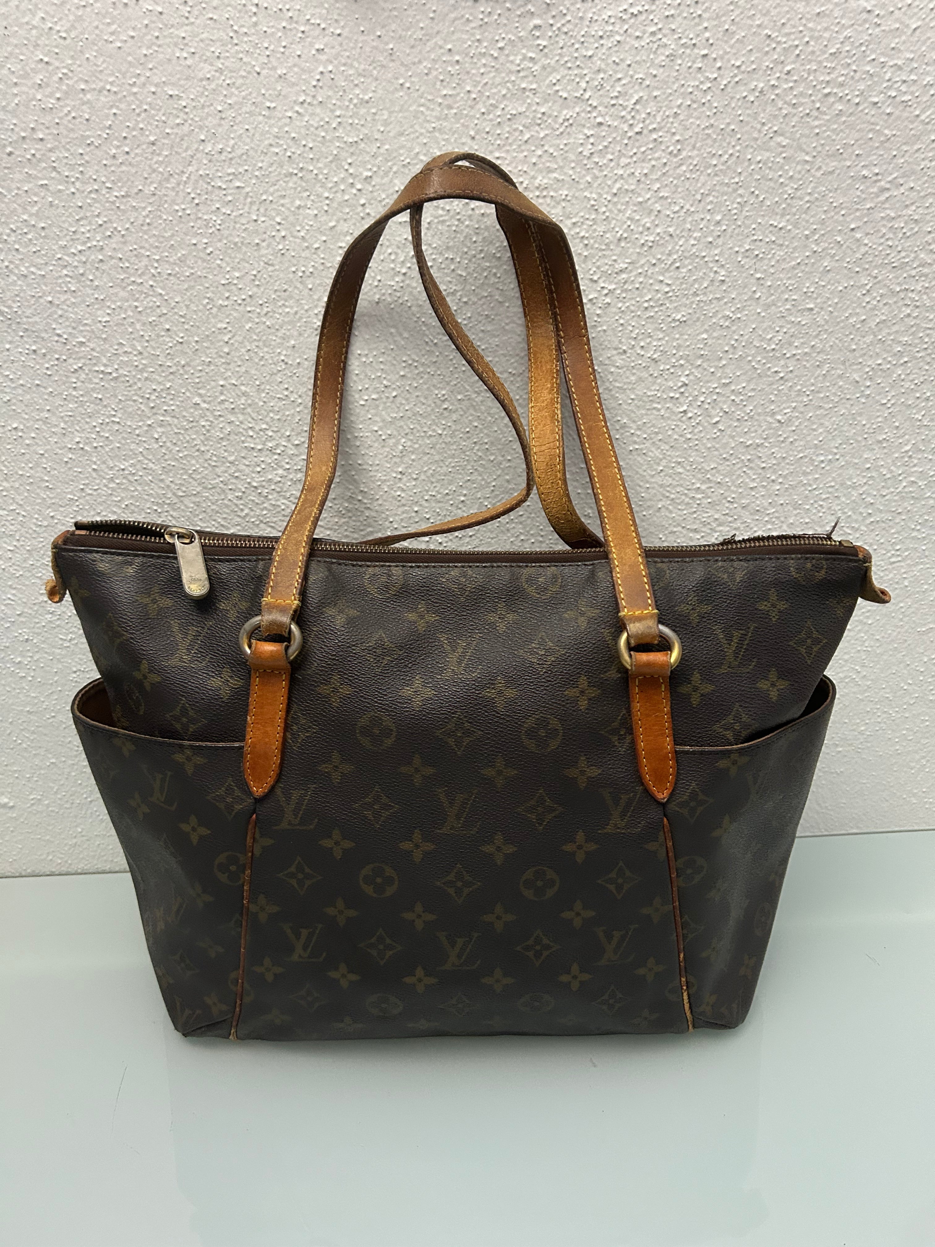 Louis Vuitton Neverfull