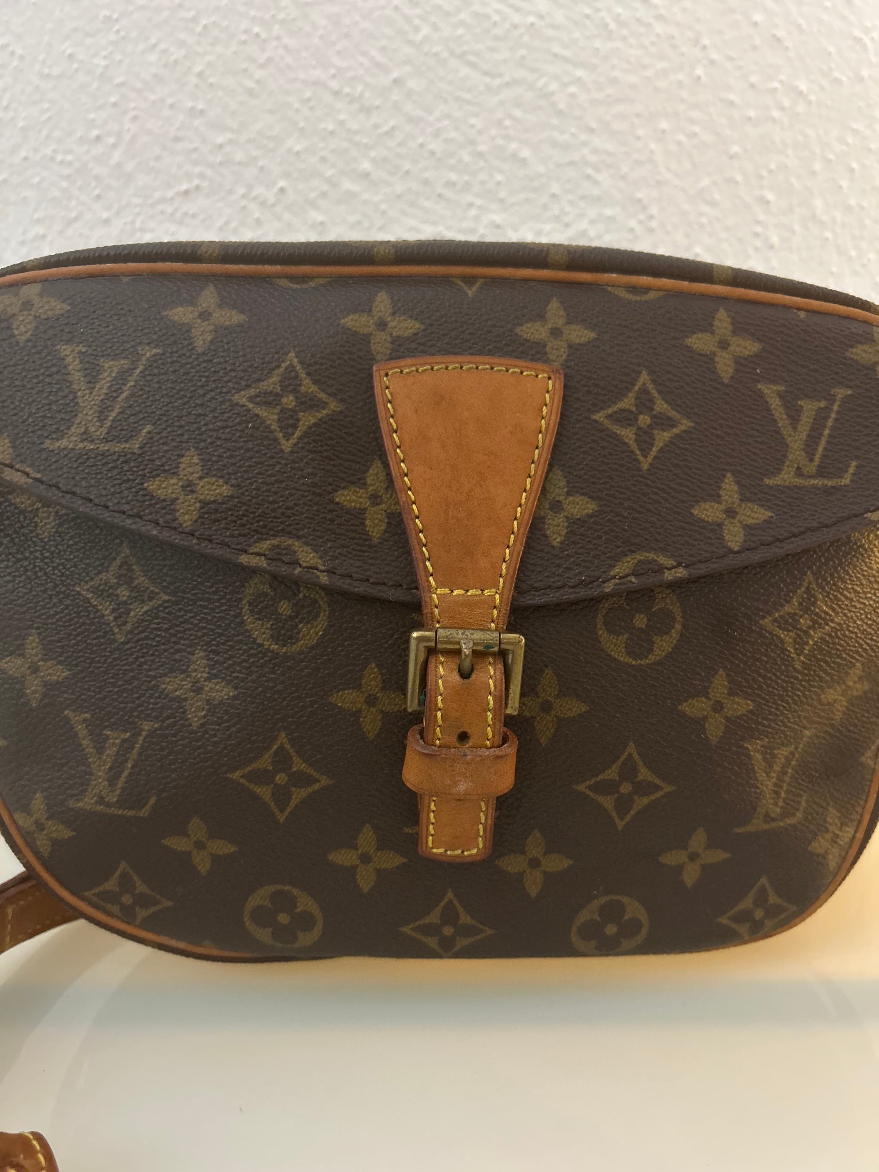 Louis Vuitton Jeunfile