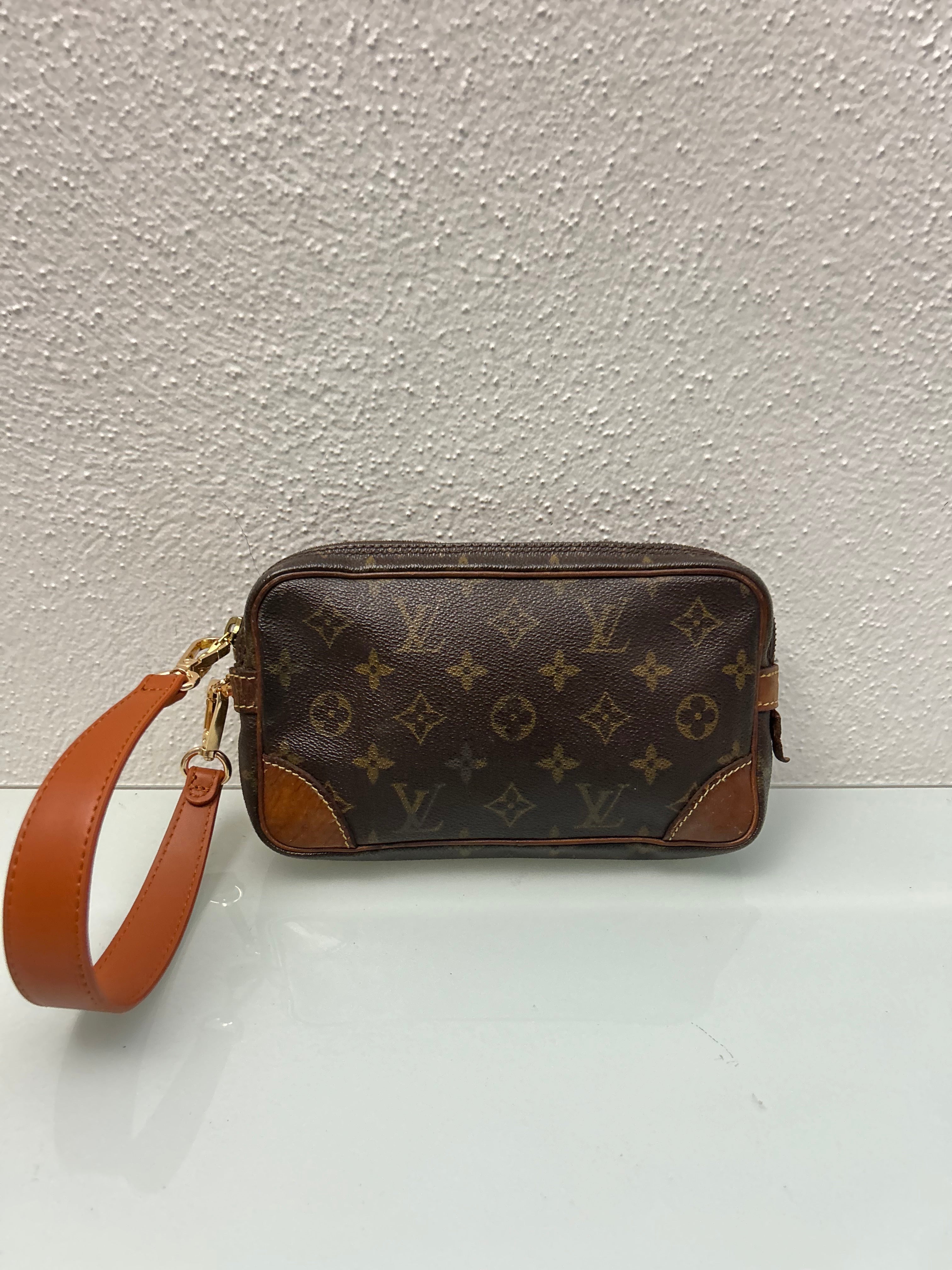 Louis Vuitton Clutch