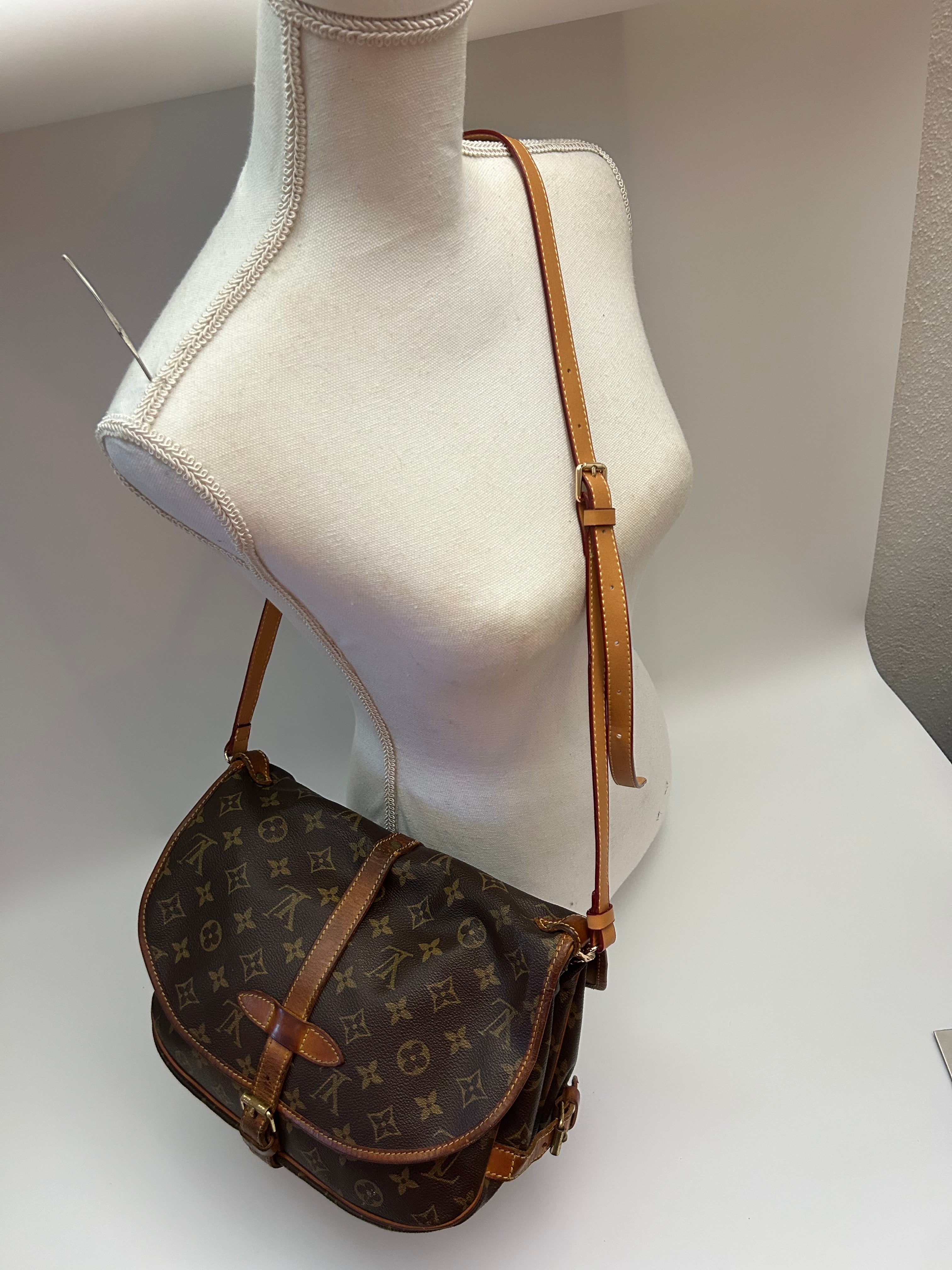 Louis Vuitton Saumur PM