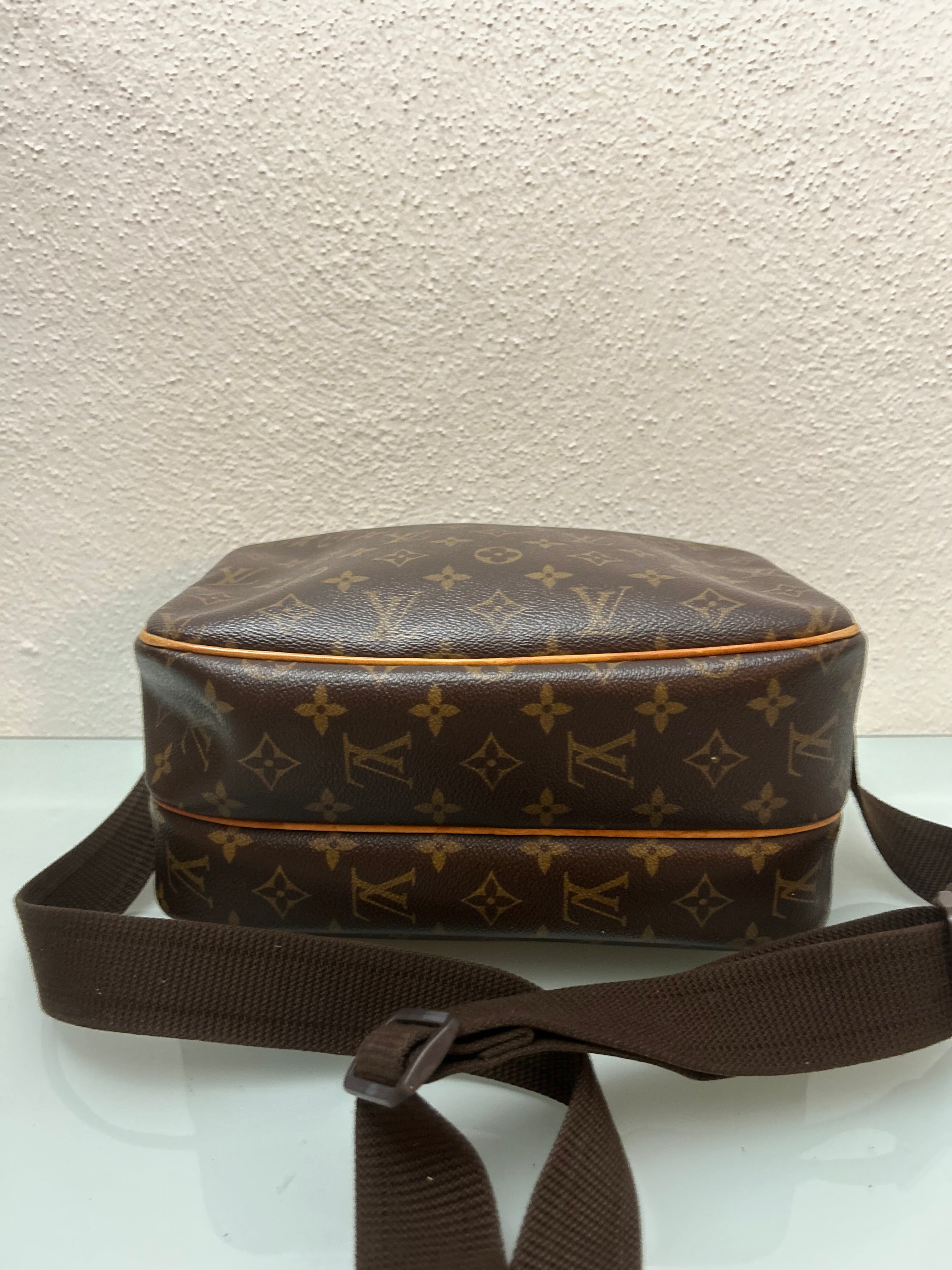 Louis Vuitton Reporter MM