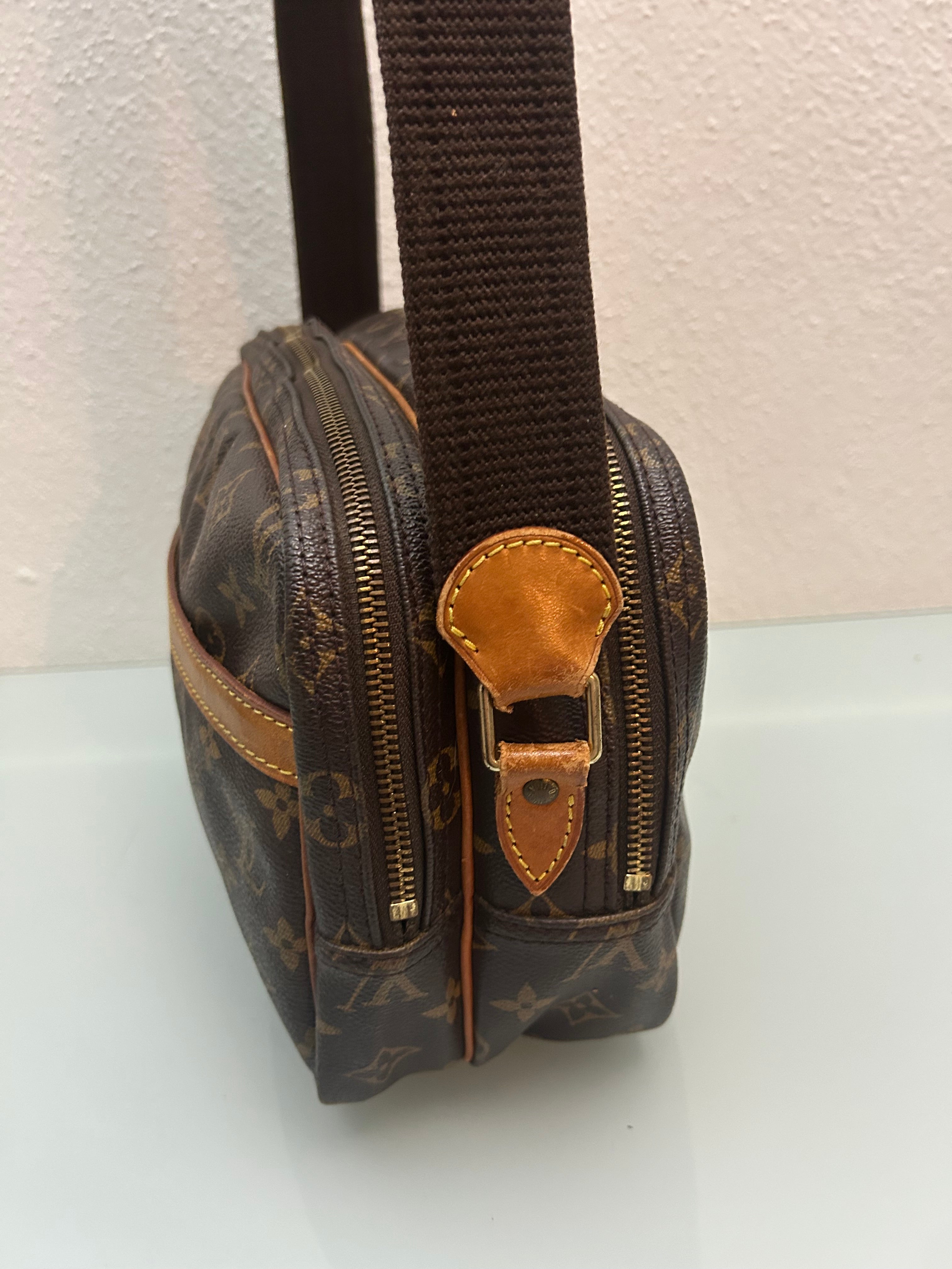 Louis Vuitton Reporter