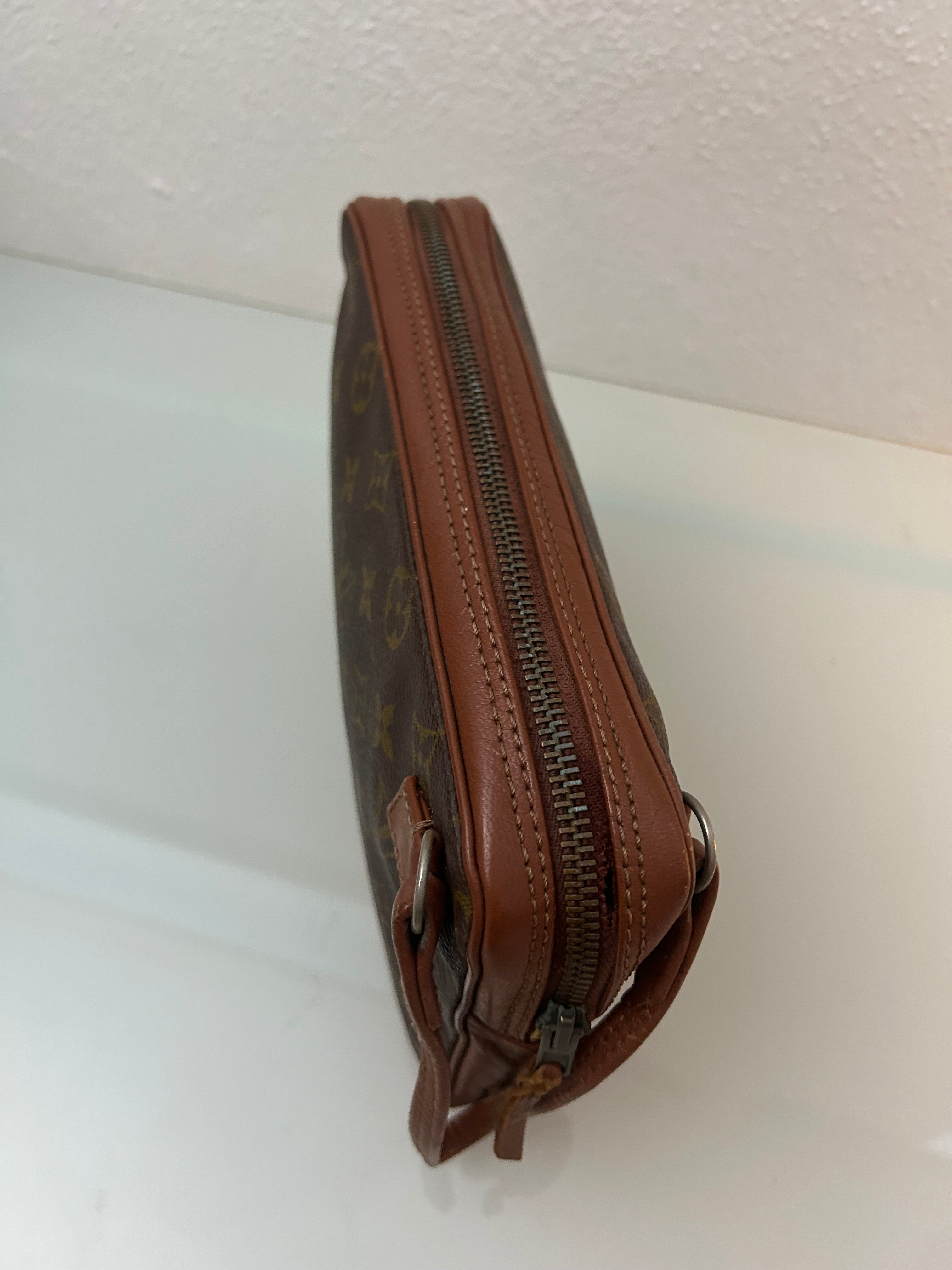 Louis Vuitton Clutch