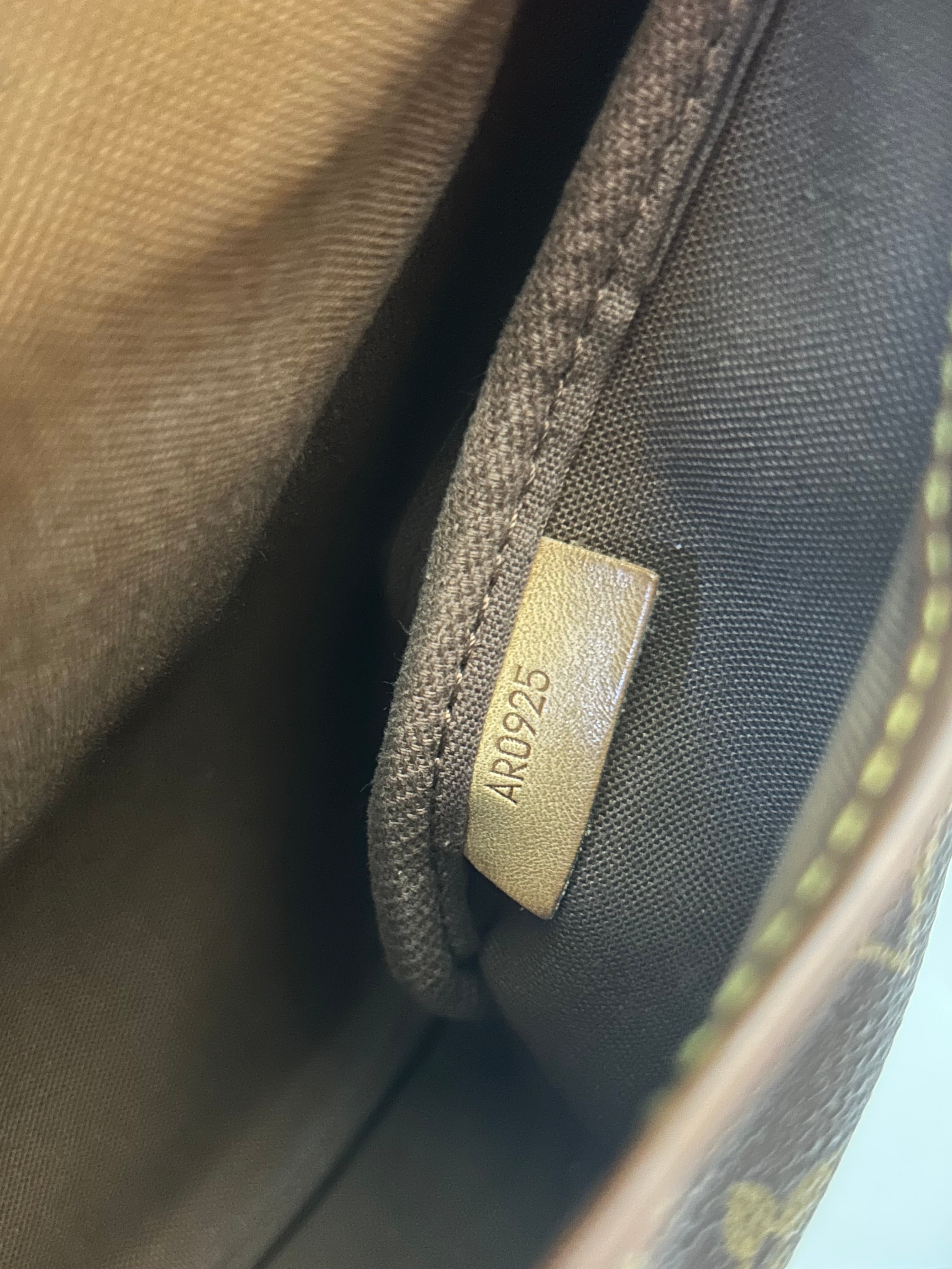 Louis Vuitton Saumur PM