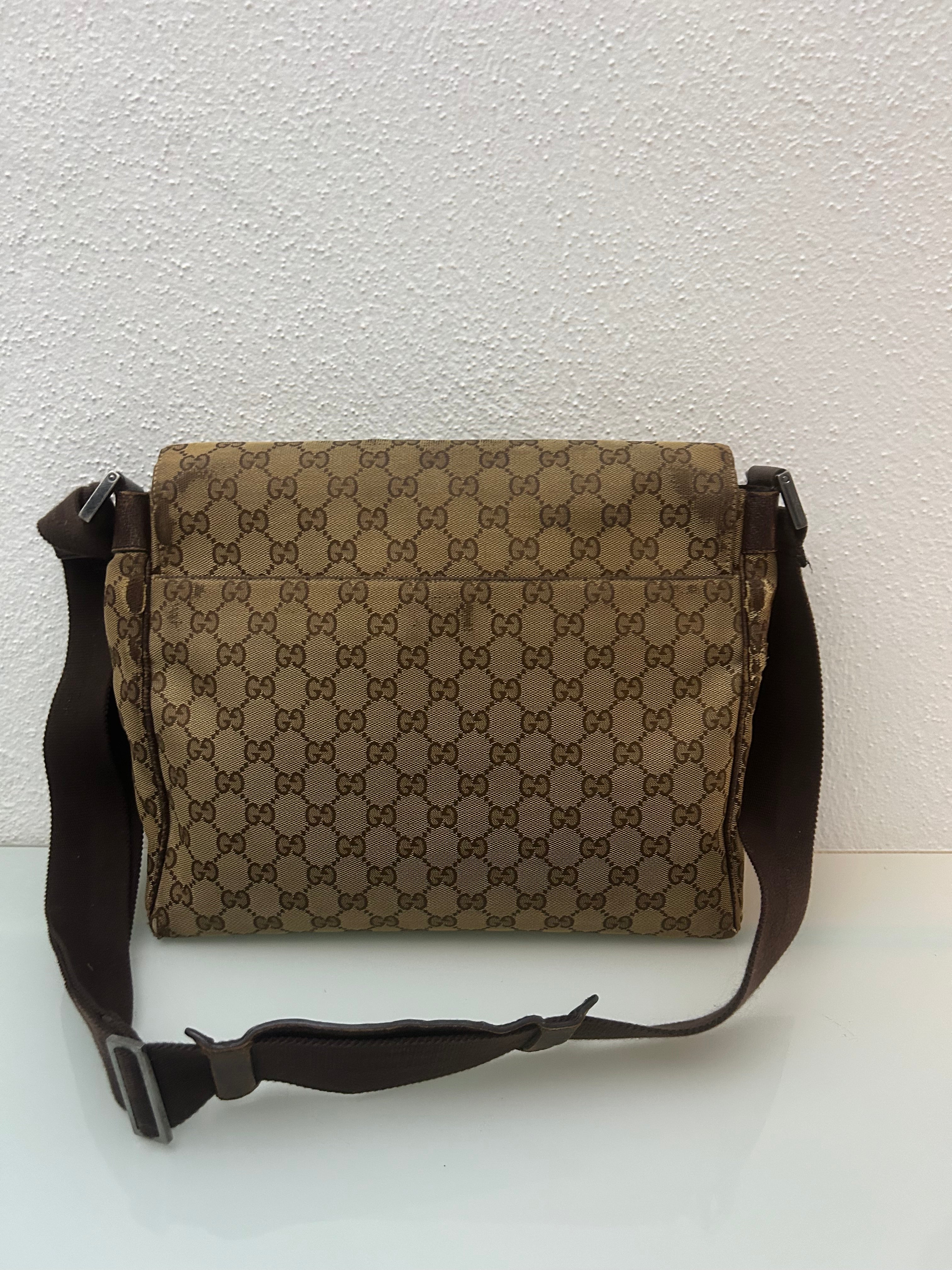 Gucci Messenger