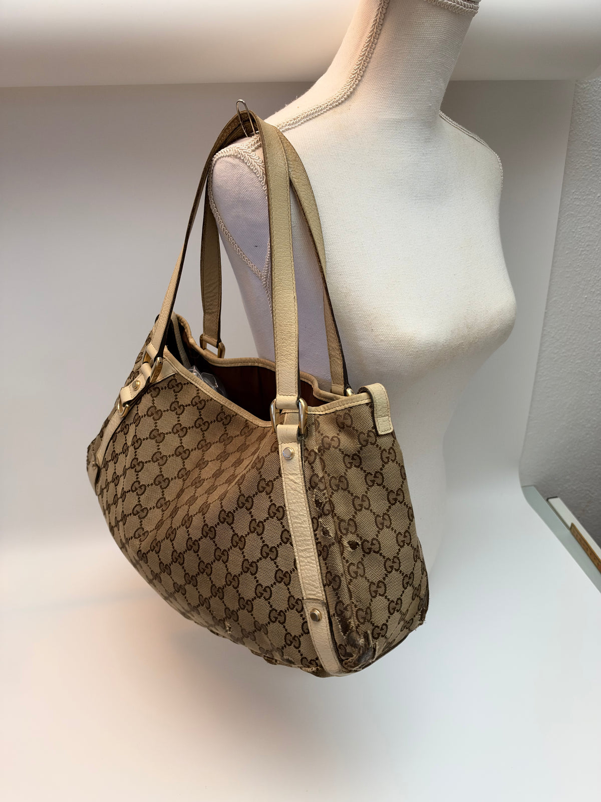 Gucci Abbey Shoulder Bag