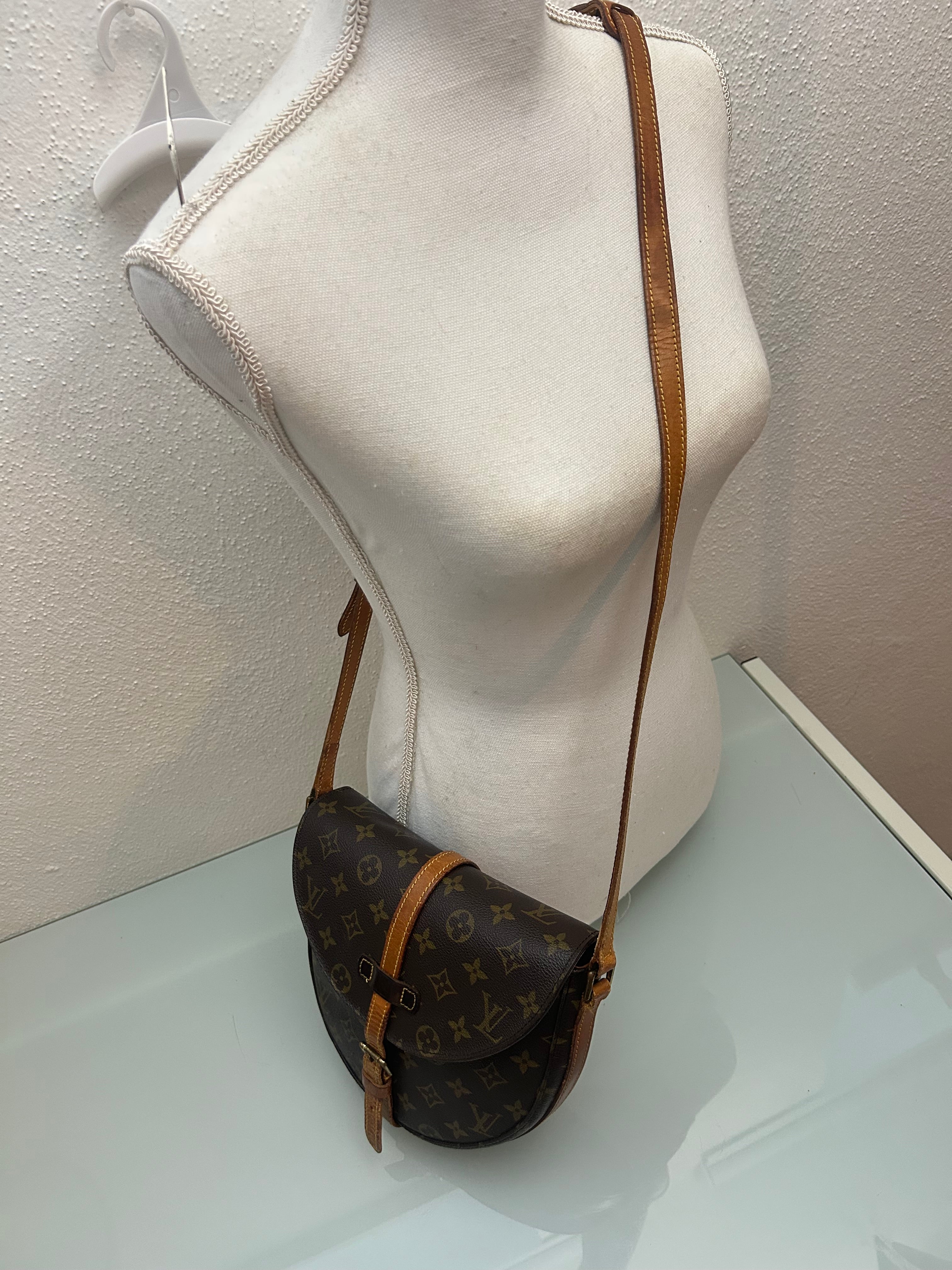 Louis Vuitton Chantilly