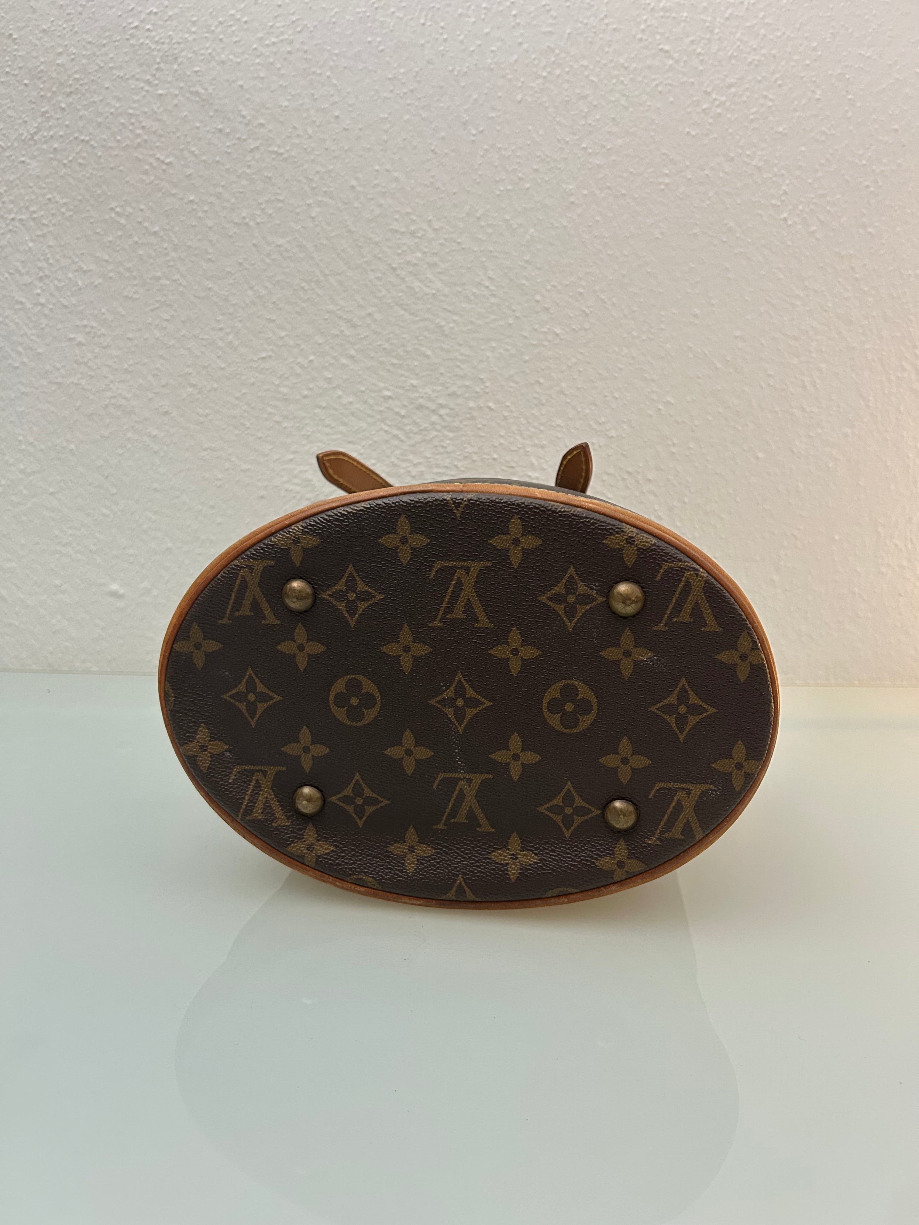 Louis Vuitton Marais