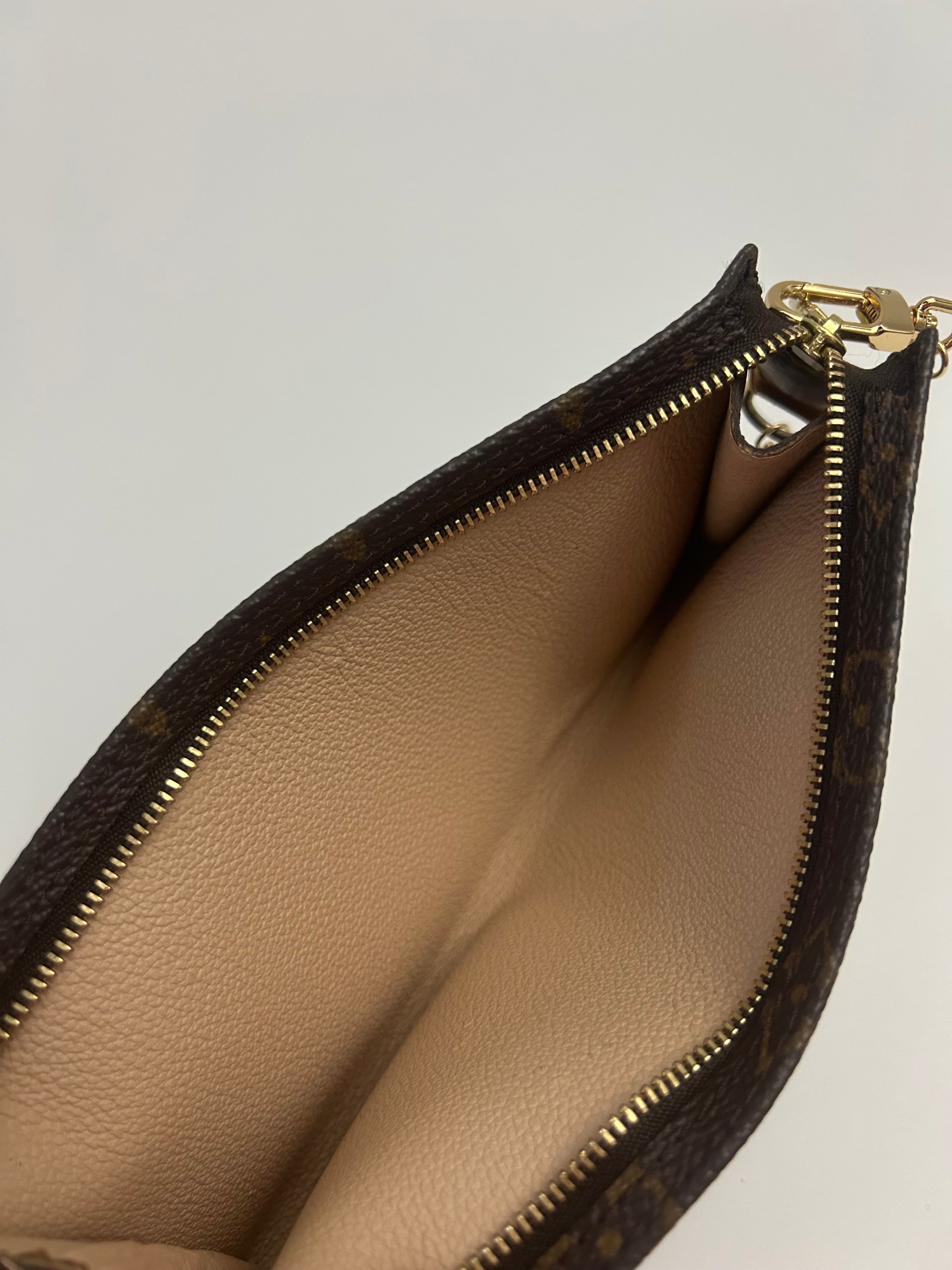 Louis Vuitton Pochette