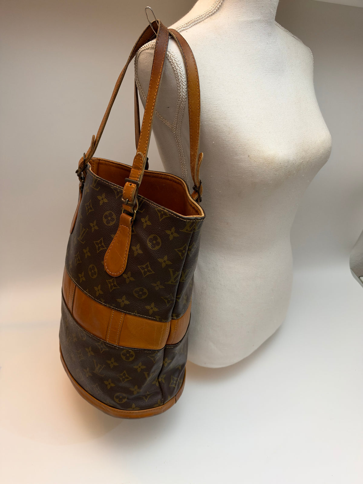 Louis Vuitton Bucket GM